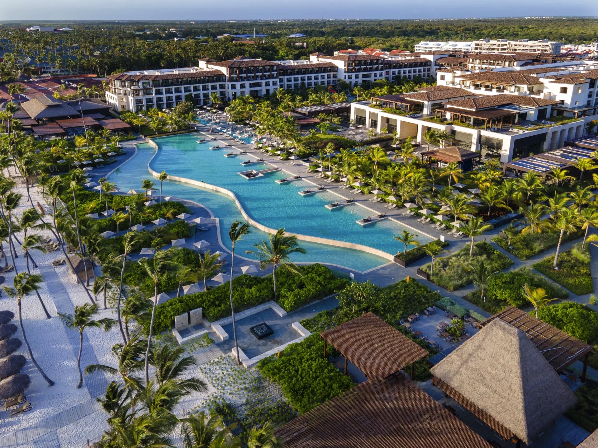 strand infinity-pool lopesan costa bávaro spa & casino