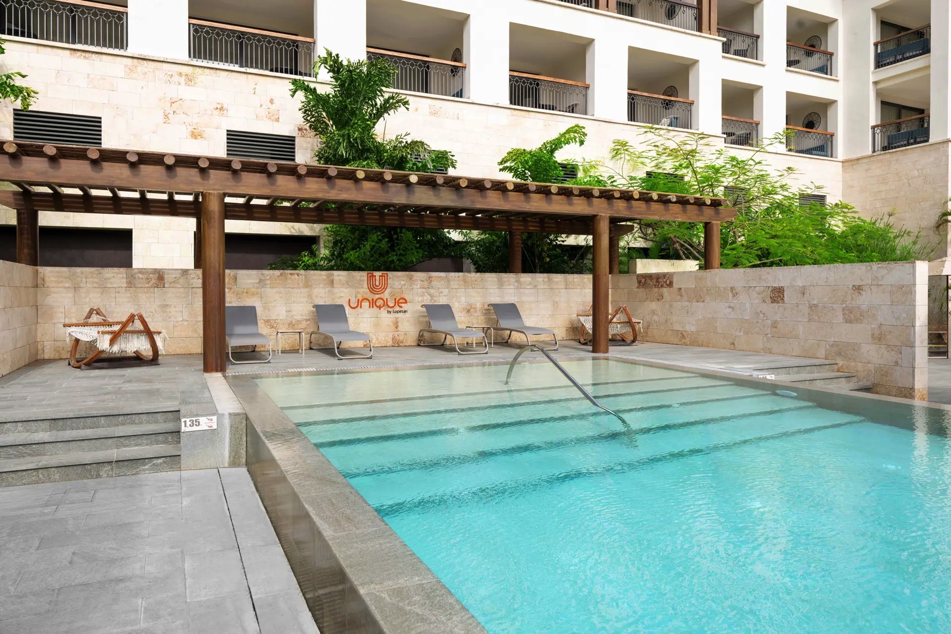 hängematte unique-pool lopesan costa bávaro spa & casino