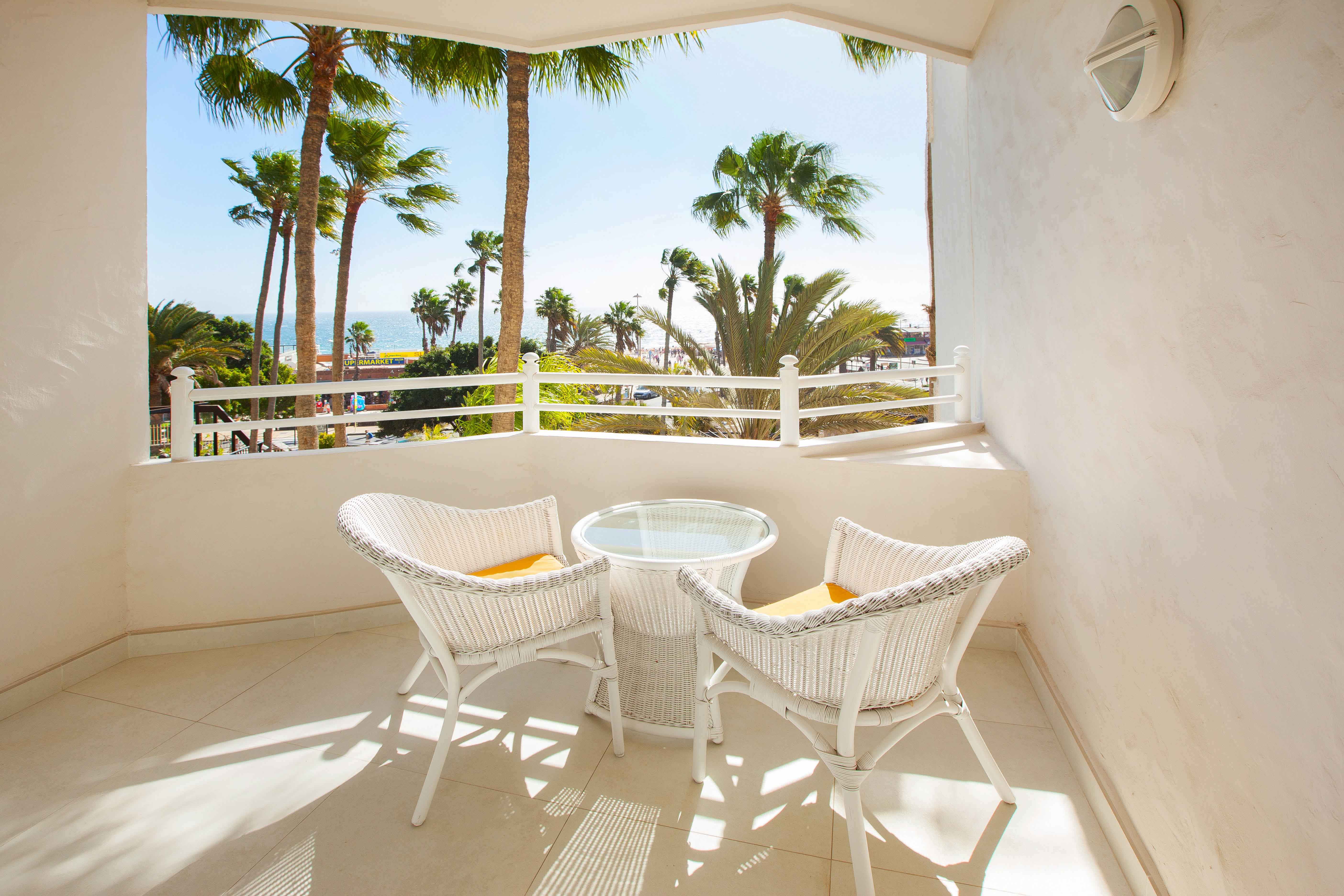 terrasse doppelzimmer deluxe hotel corallium dunamar