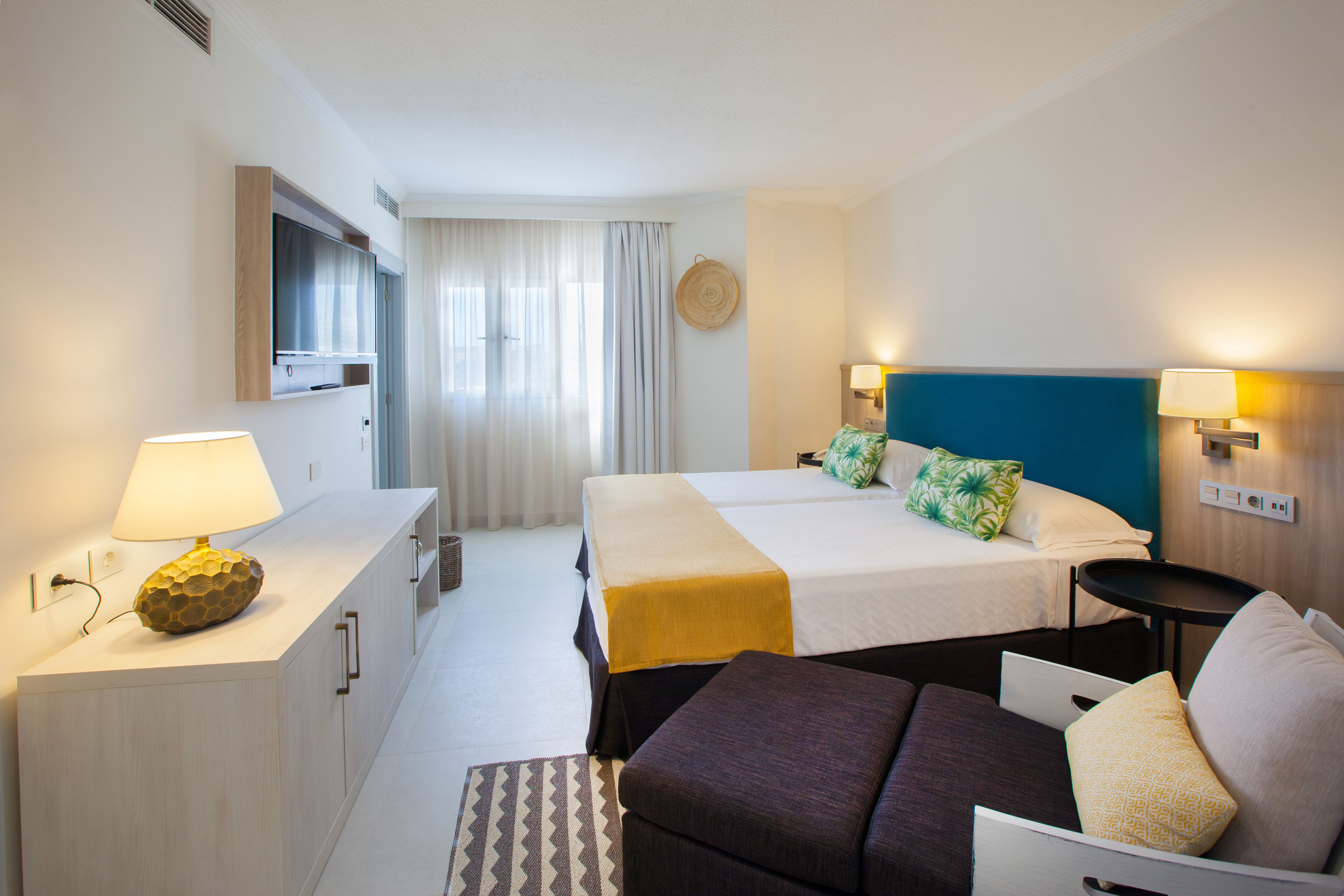 habitación doble estándar budget corallium dunamar by lopesan hotels