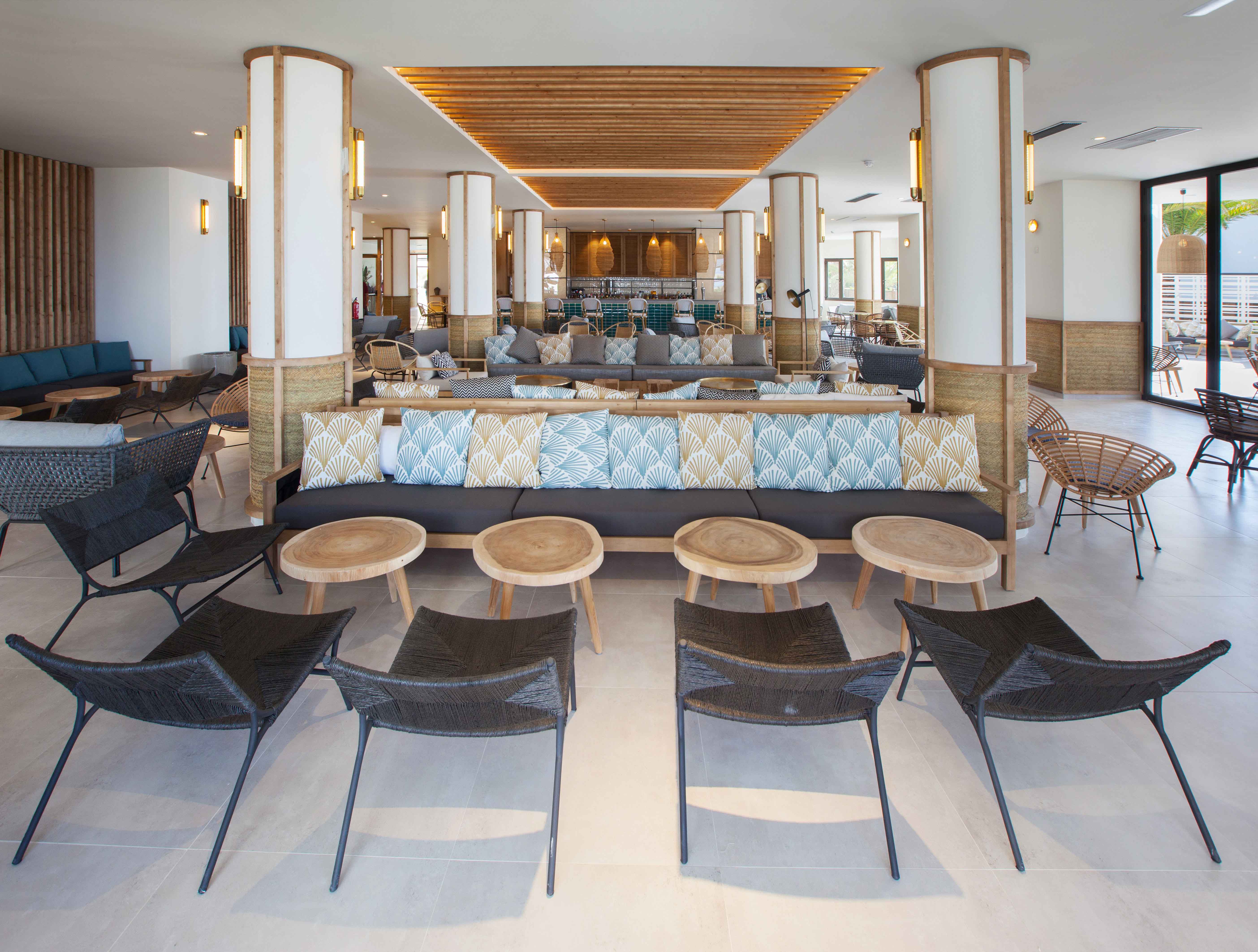 bars hotel corallium dunamar