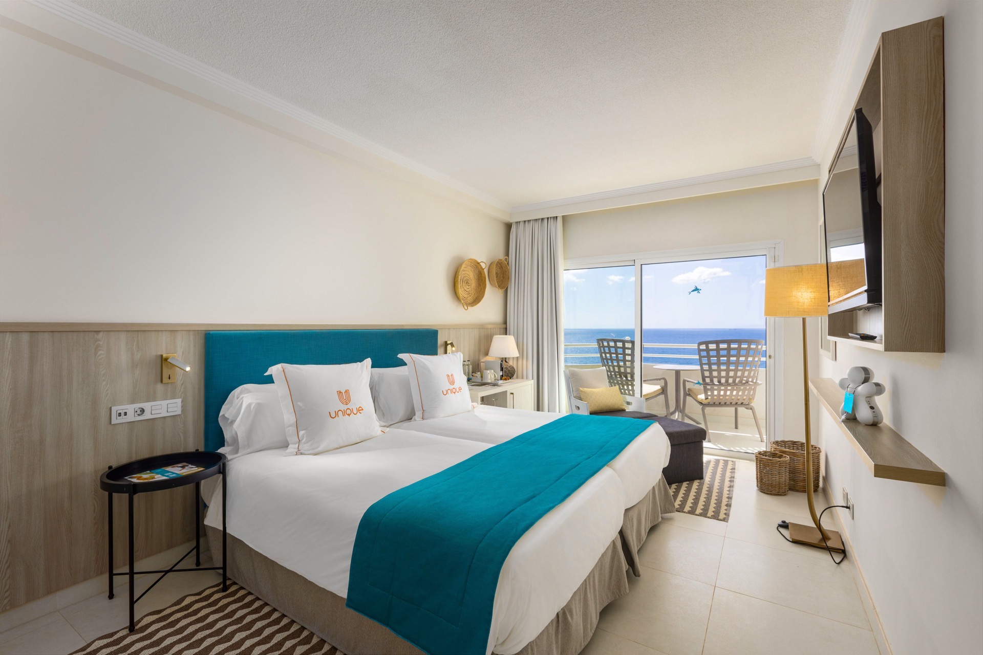 bett unique deluxe view zimmer hotel corallium dunamar