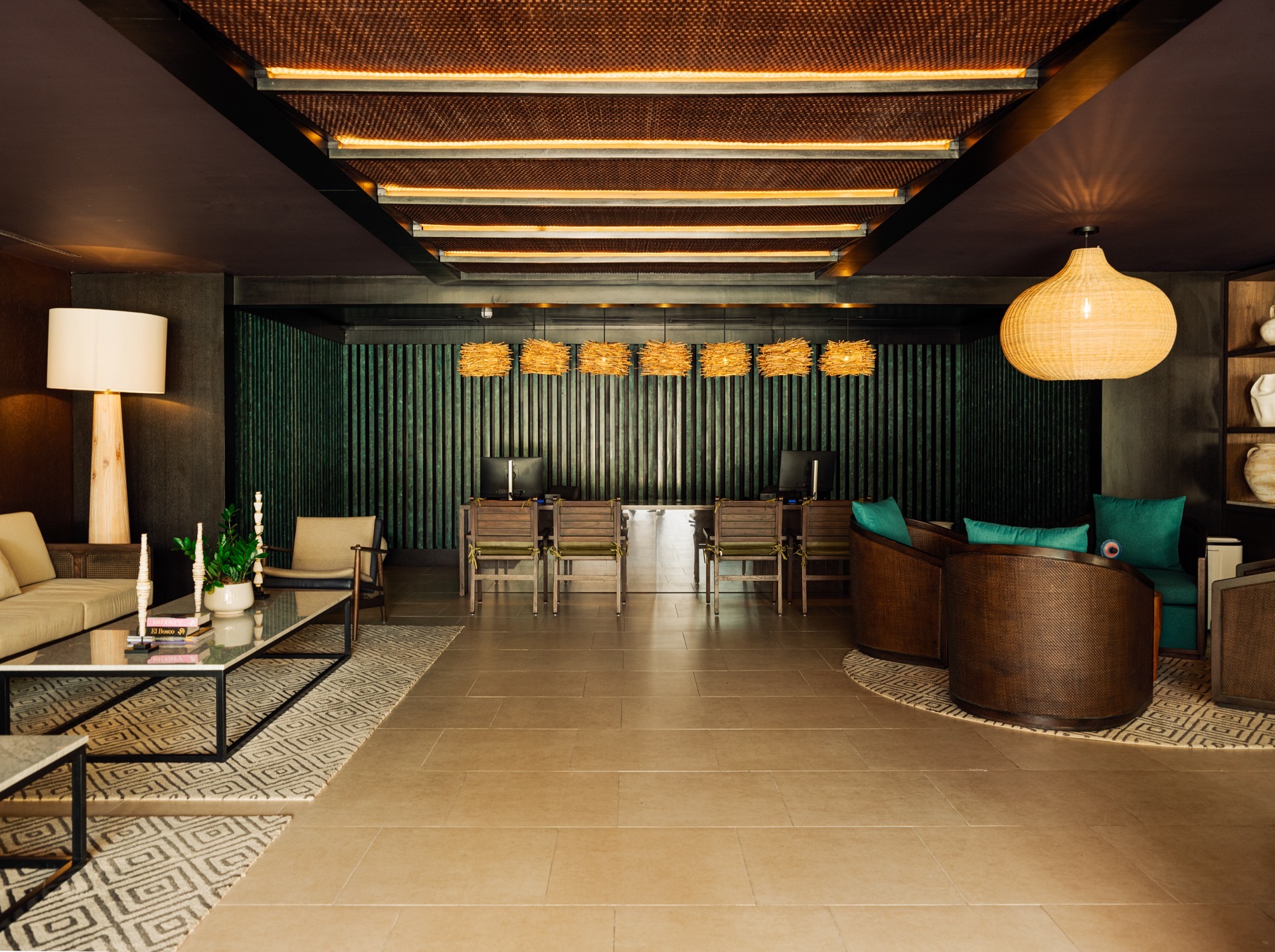 Check out hoteles premium