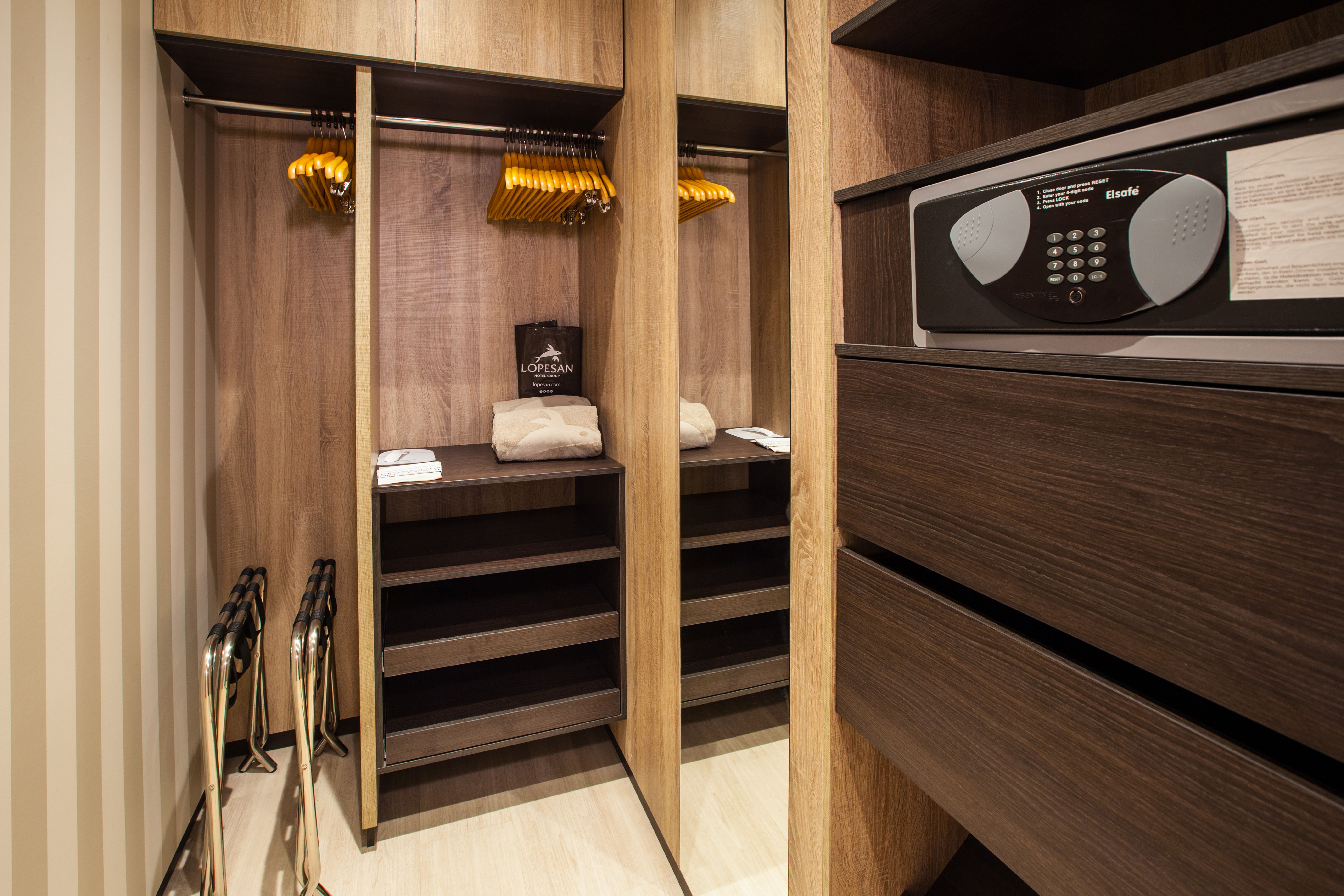 Room Services Lopesan Hotels