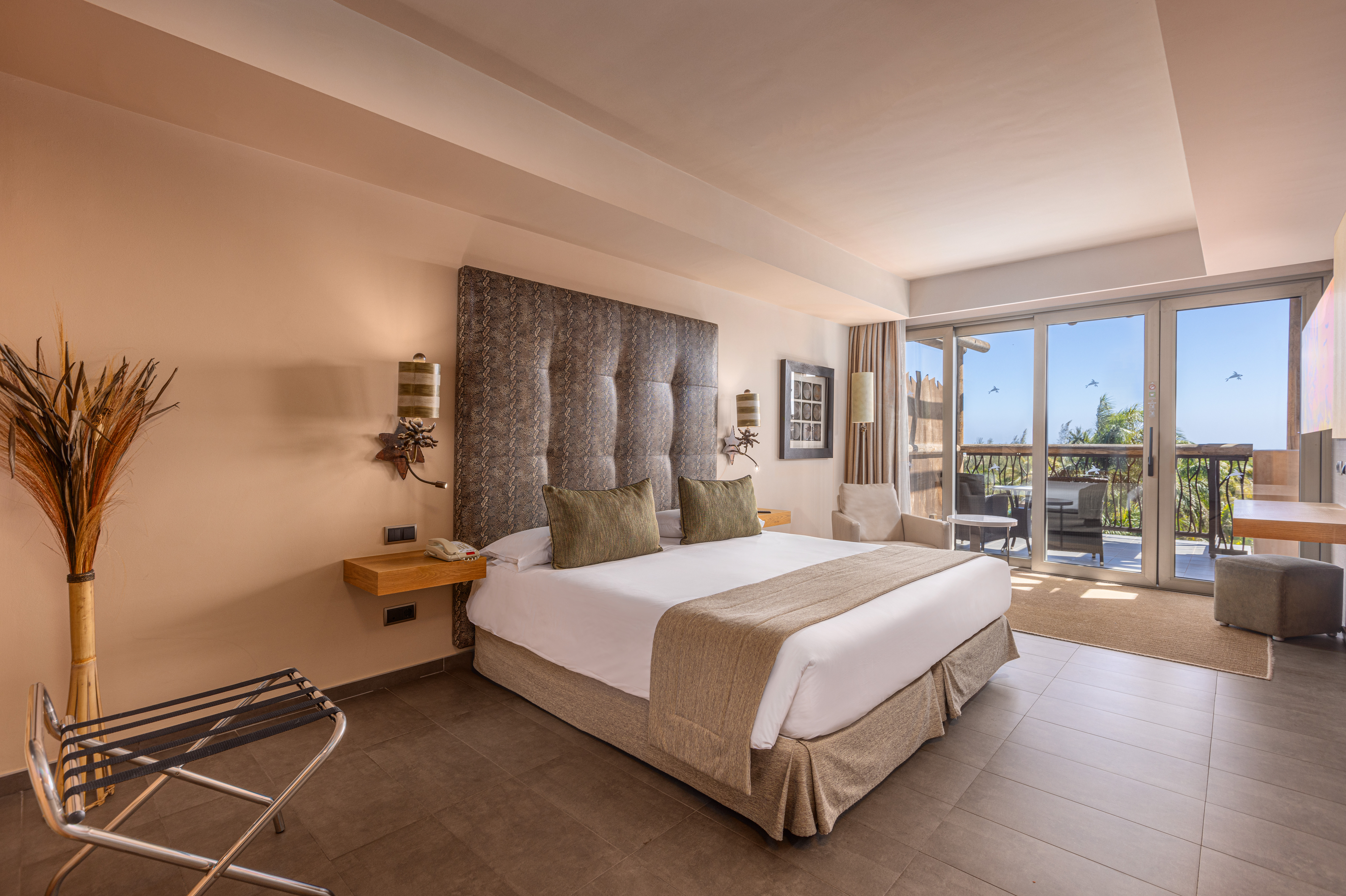photos bed rooms hotel lopesan baobab