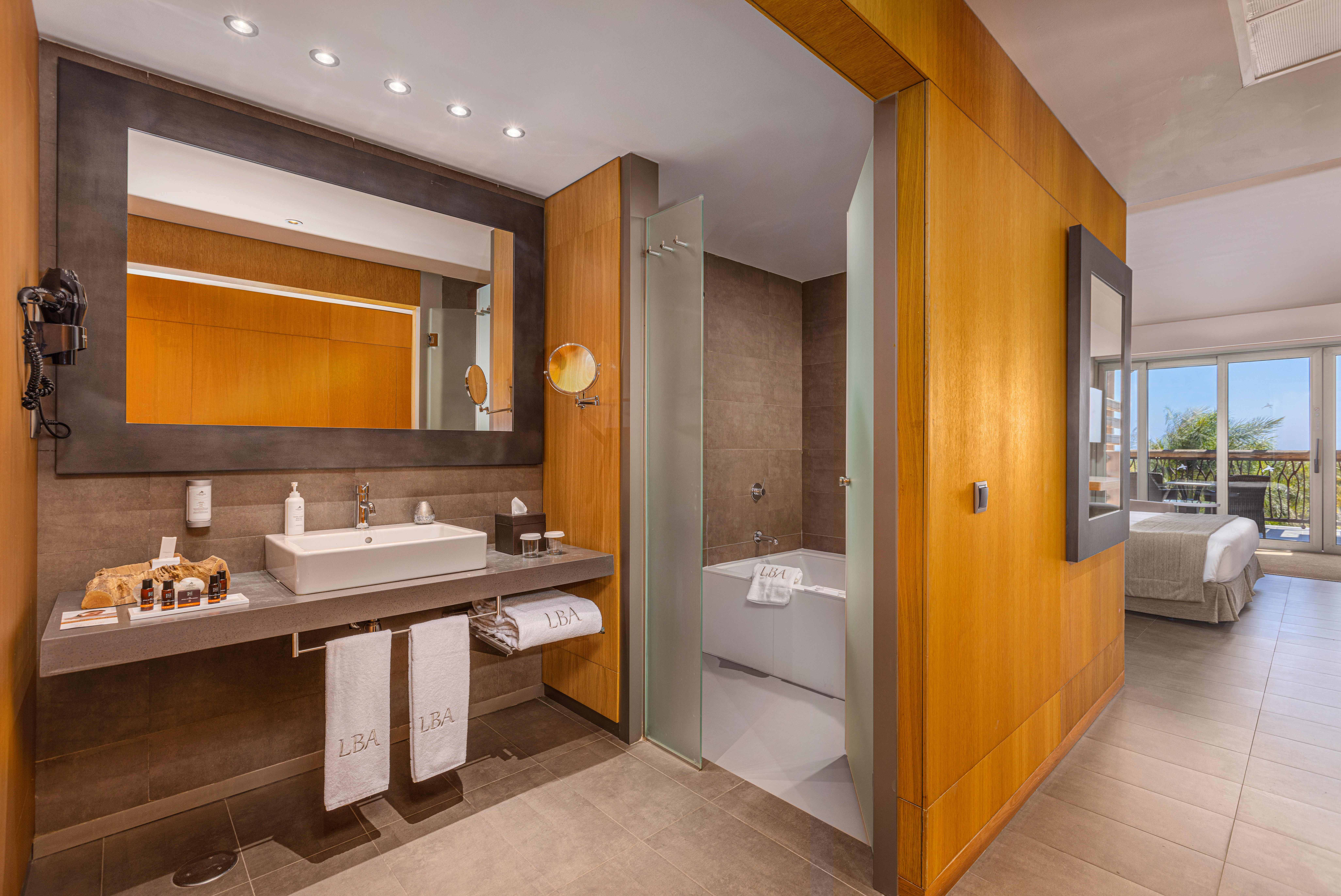 photos bathroom rooms hotel lopesan baobab