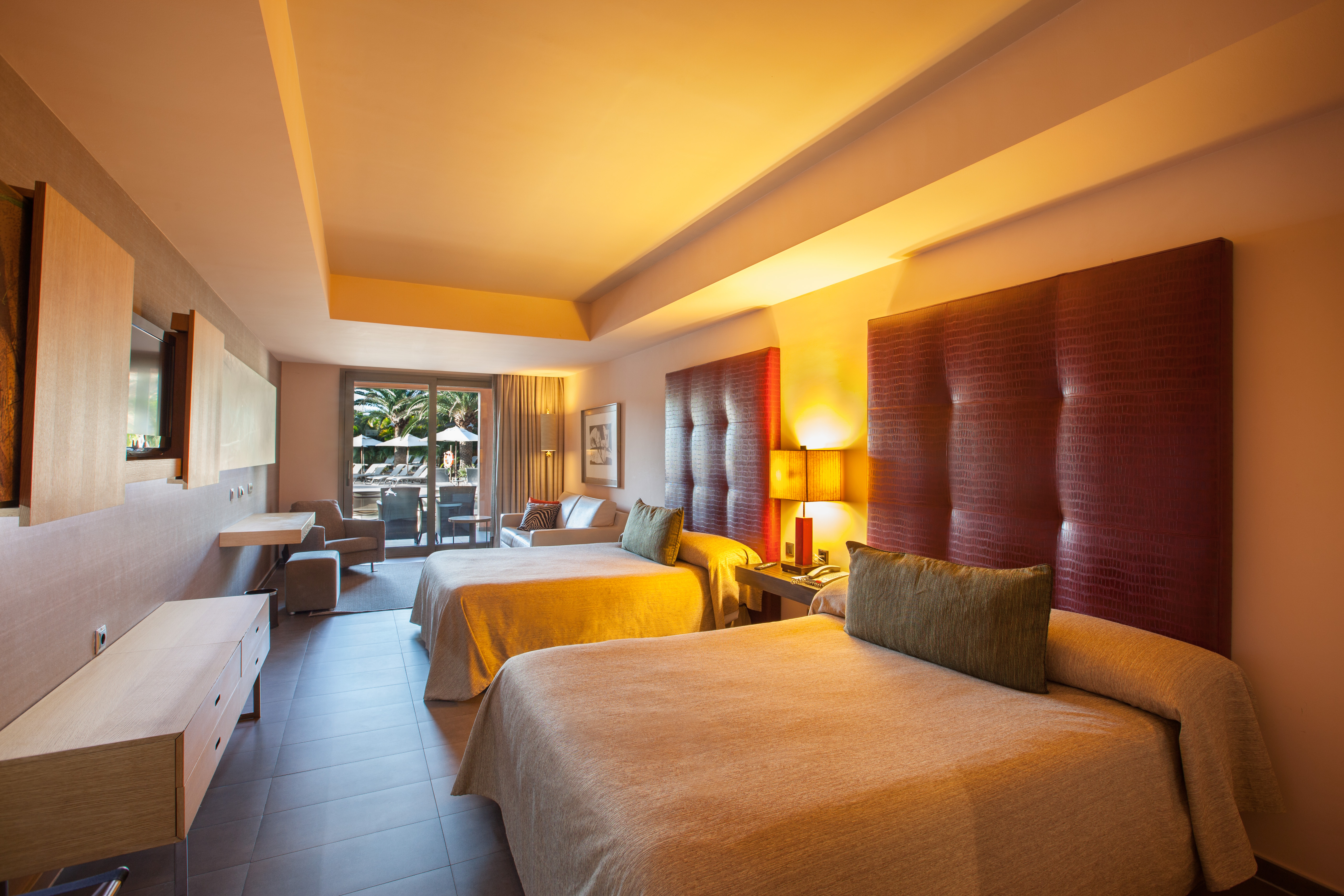 photos bathroom family rooms hotel lopesan baobab