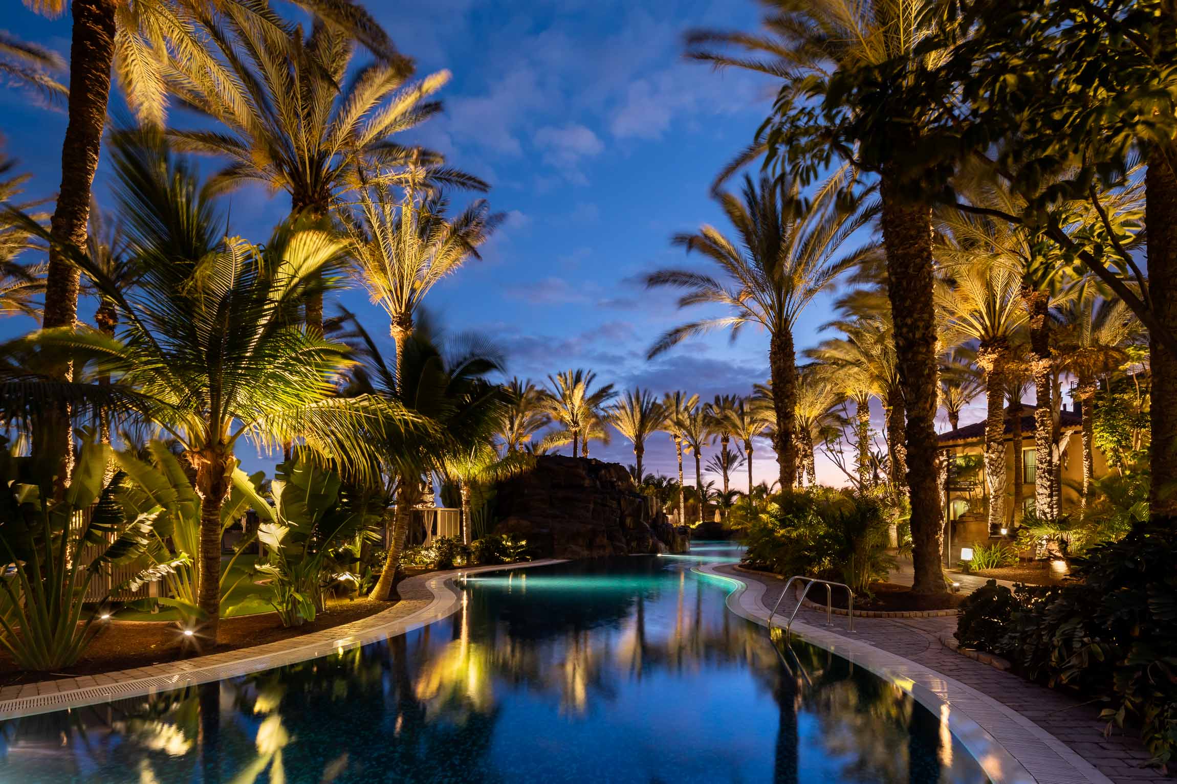 lopesan costa meloneras resort & spa pool ambiance