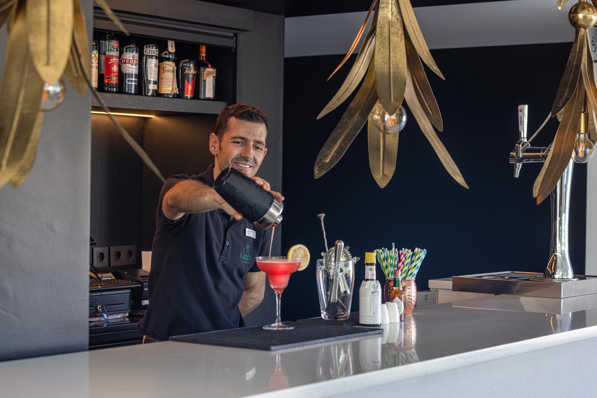 coctail o2 bar kumara serenoa by lopesan hotels