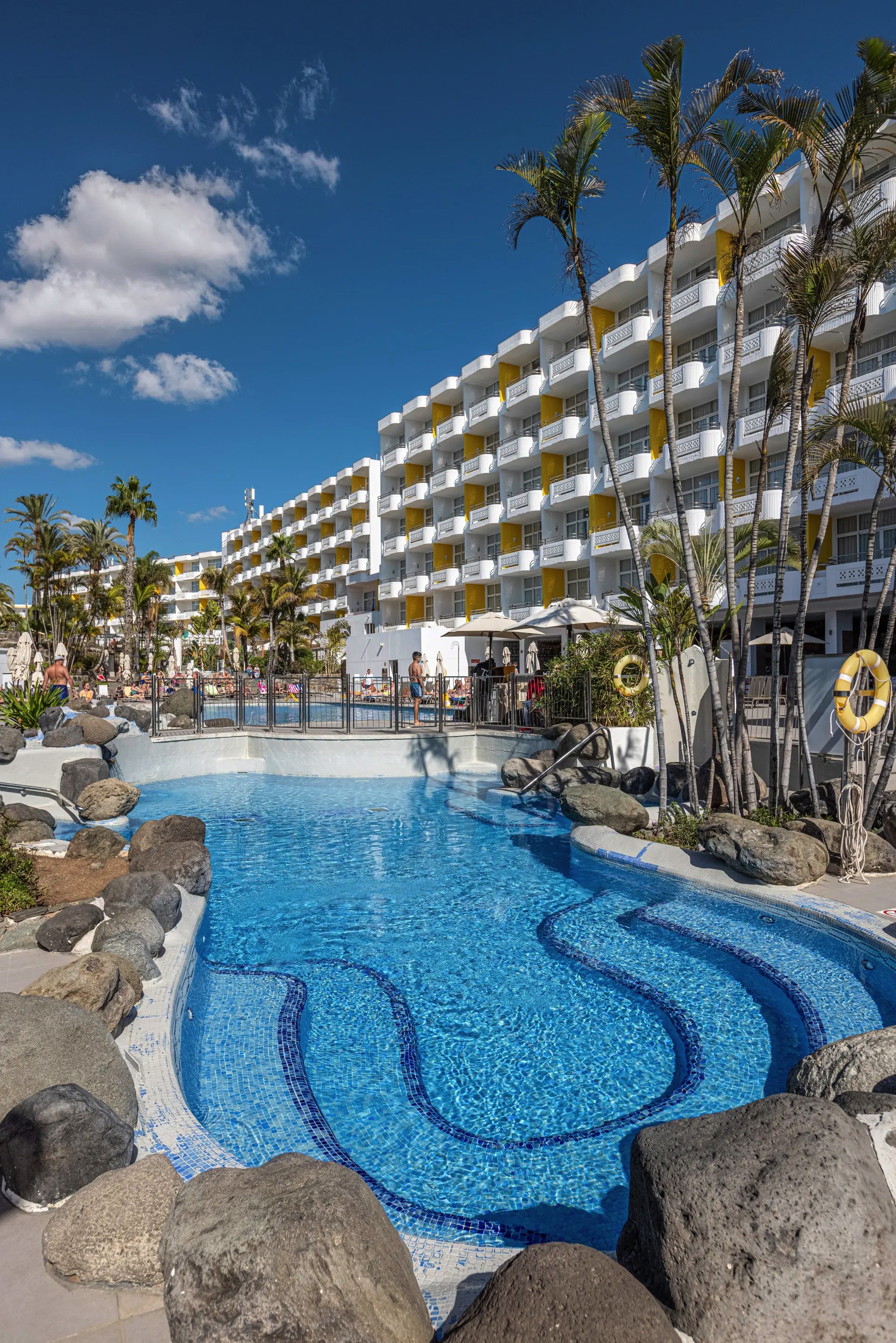 fun-pool abora catarina by lopesan hotels