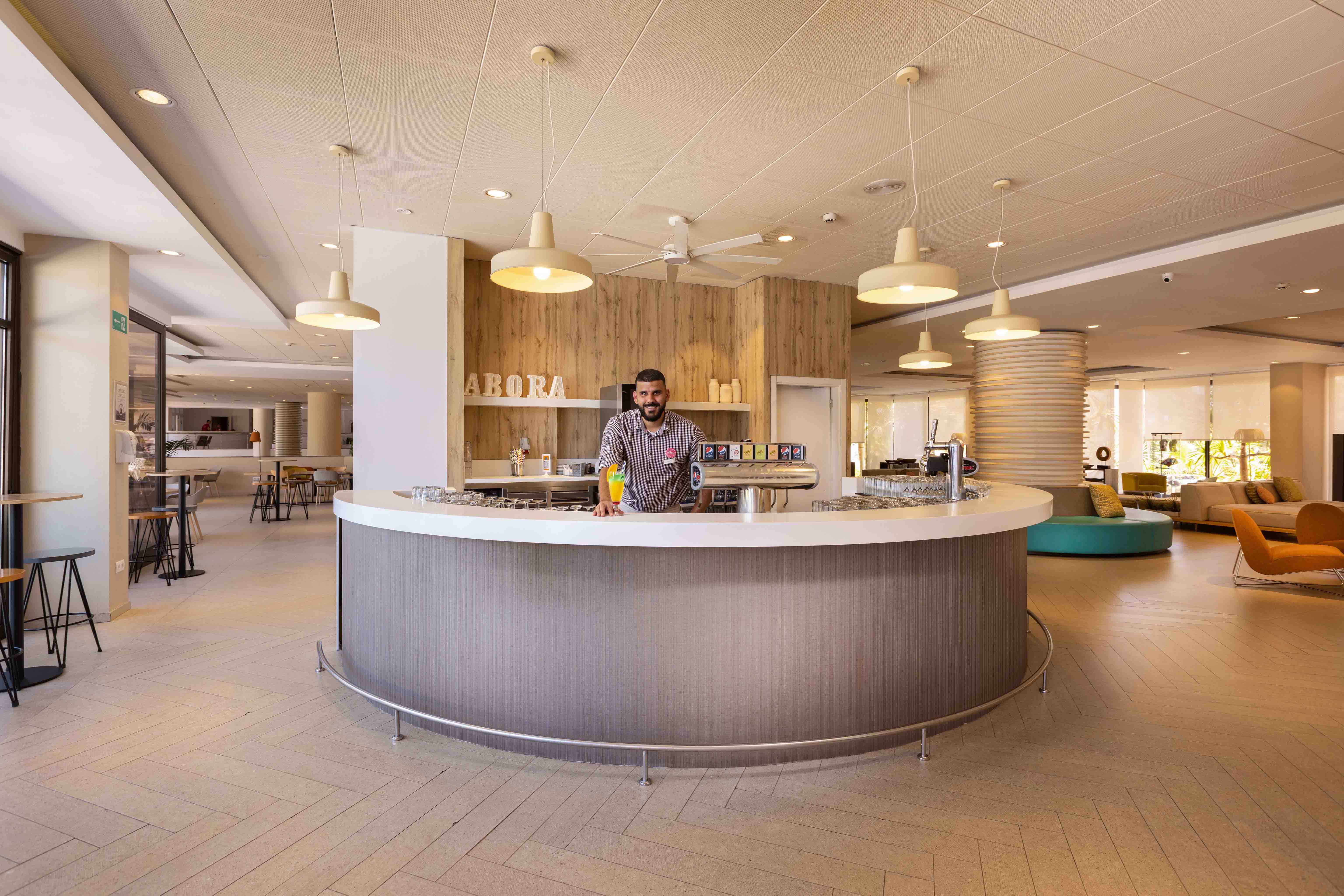 cocktail bar abora continental by lopesan hotels