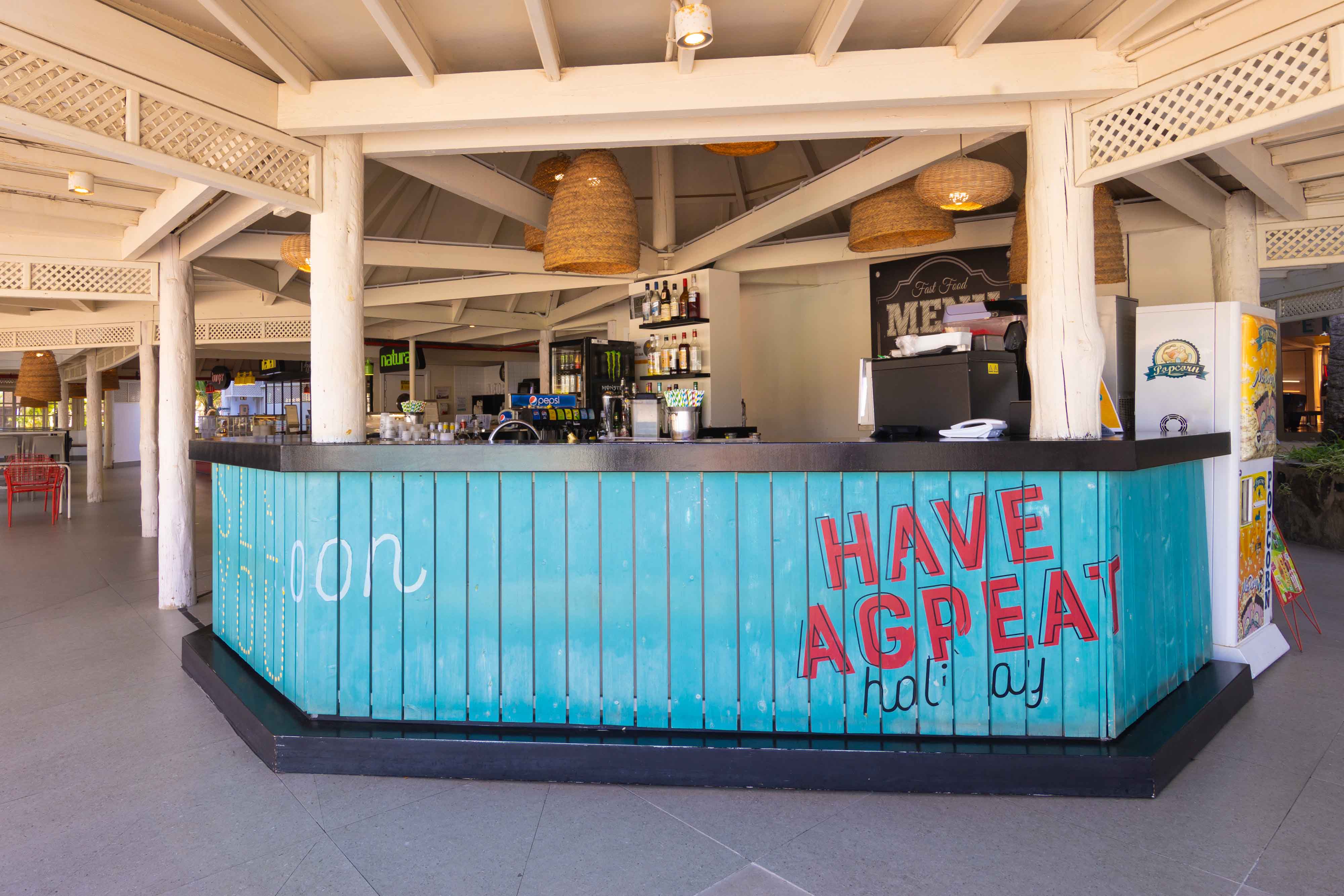 pool bar abora continental by lopesan hotels