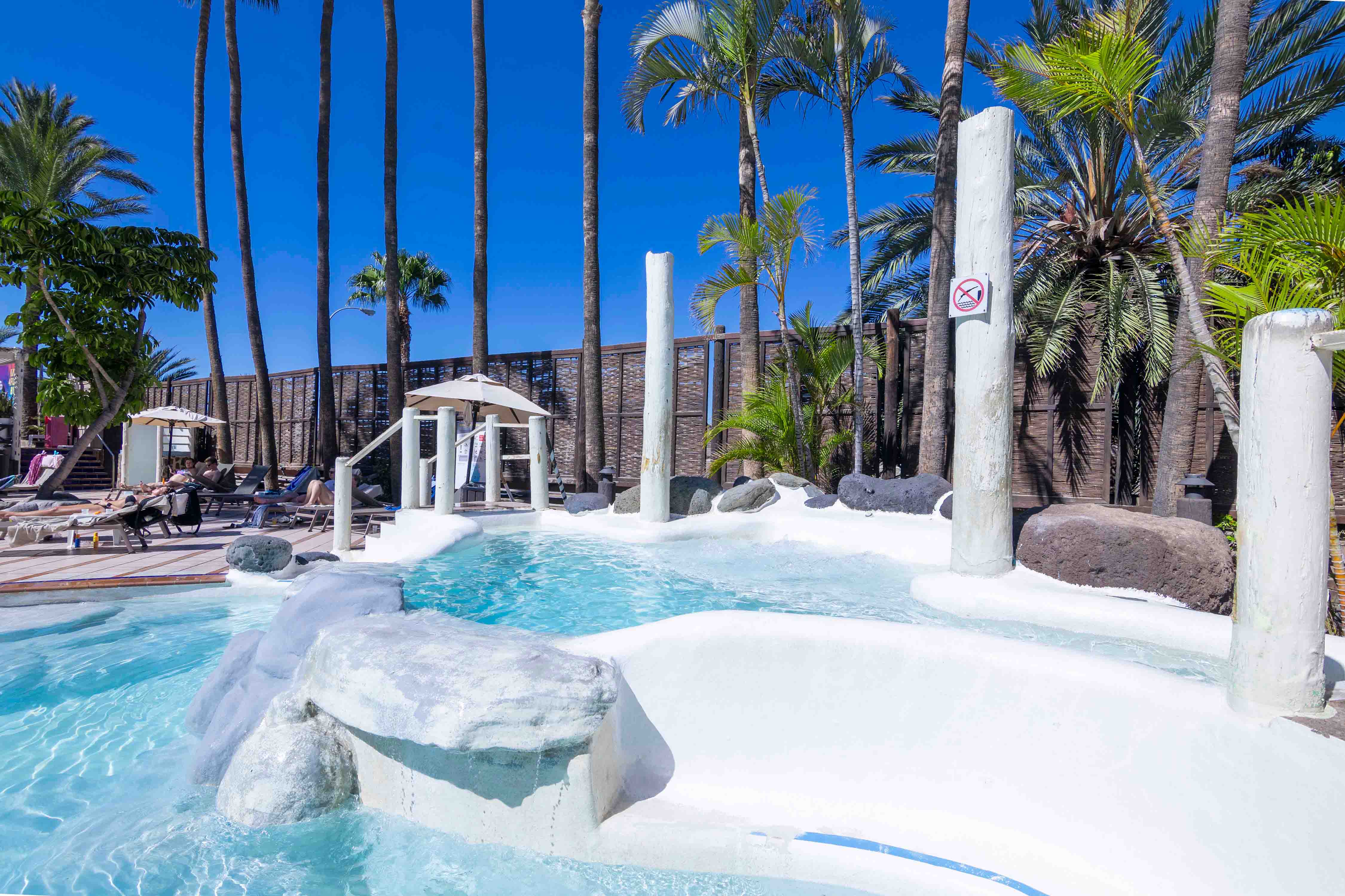 piscina hidromasaje abora continental by lopesan hotels