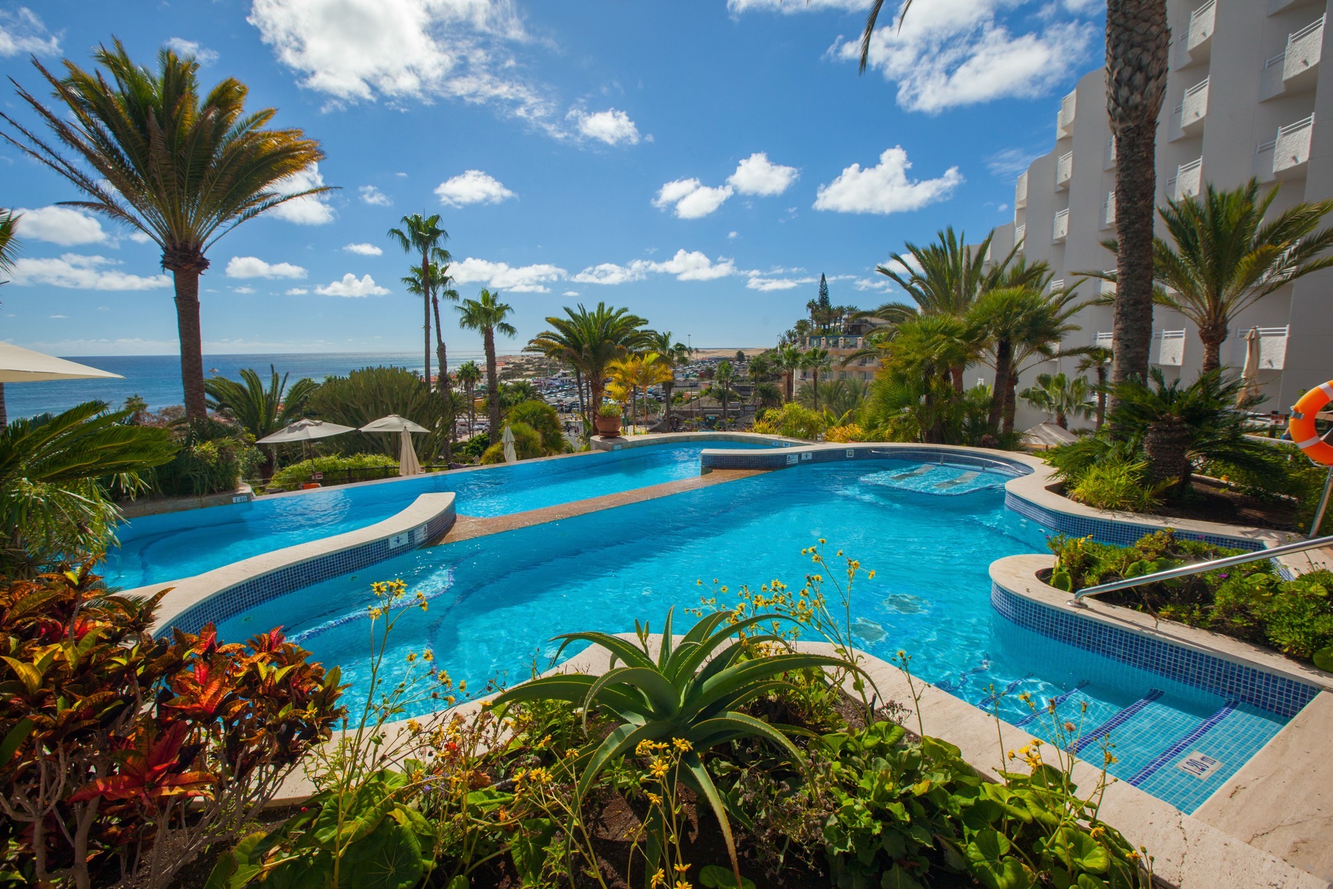 marina-pool corallium dunamar by lopesan hotels
