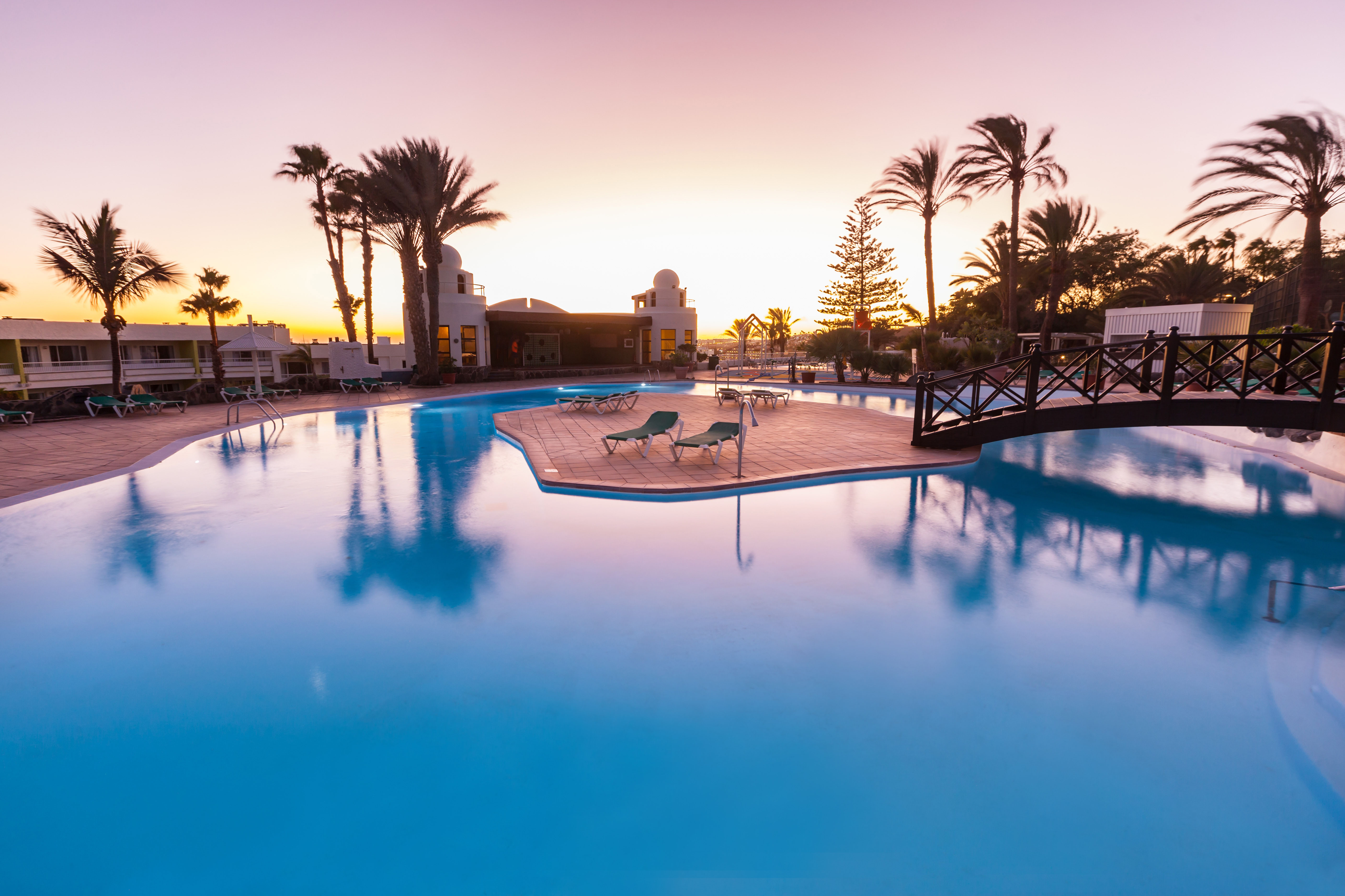 sonnenuntergang insel-pool abora interclub atlantic by lopesan hotels