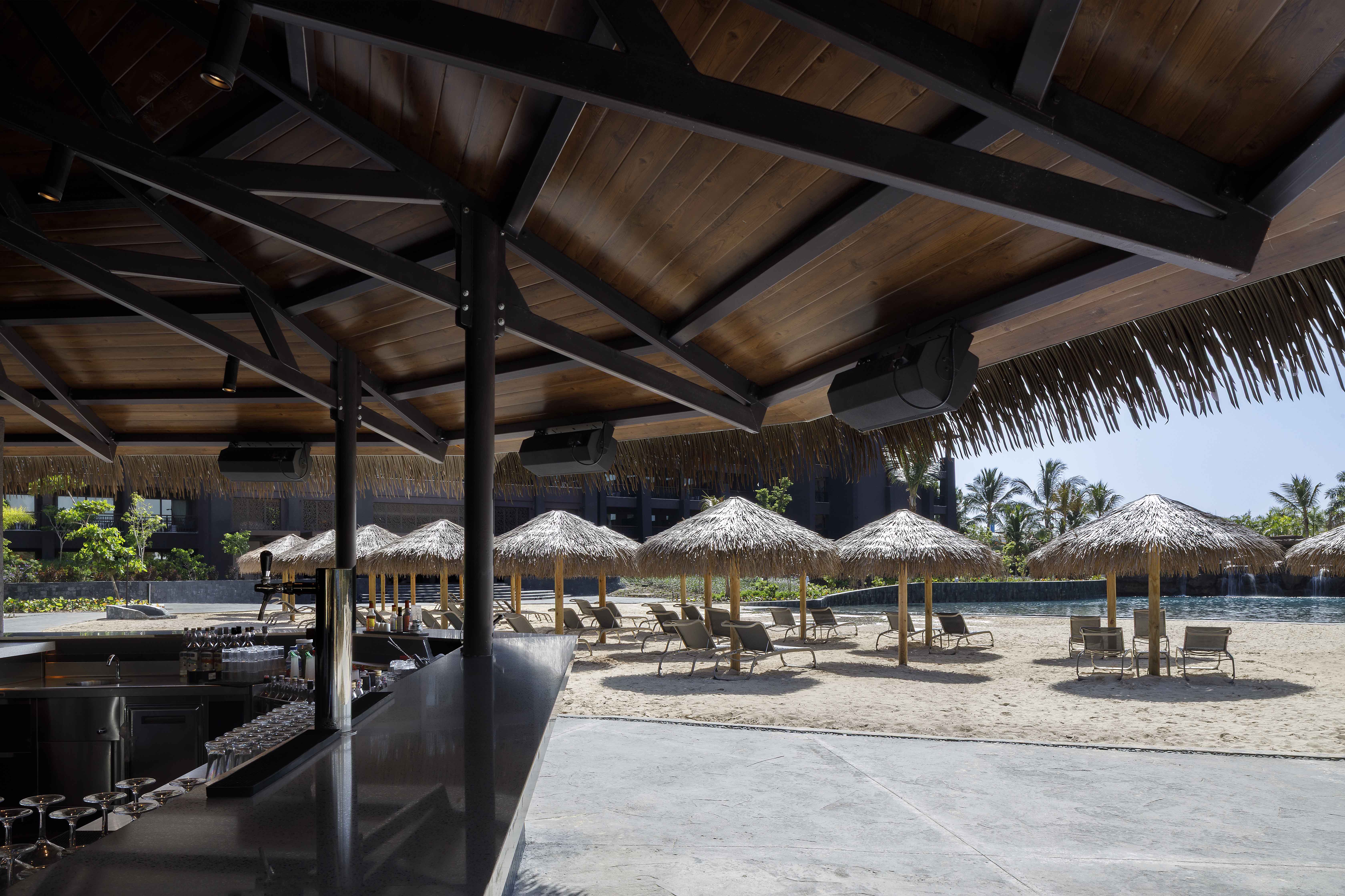 Ola Bar at Lopesan Caoba Lagoon