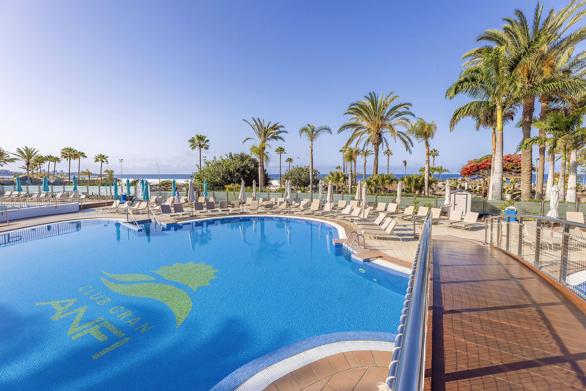 imagenes piscina exterior Anfi del Mar