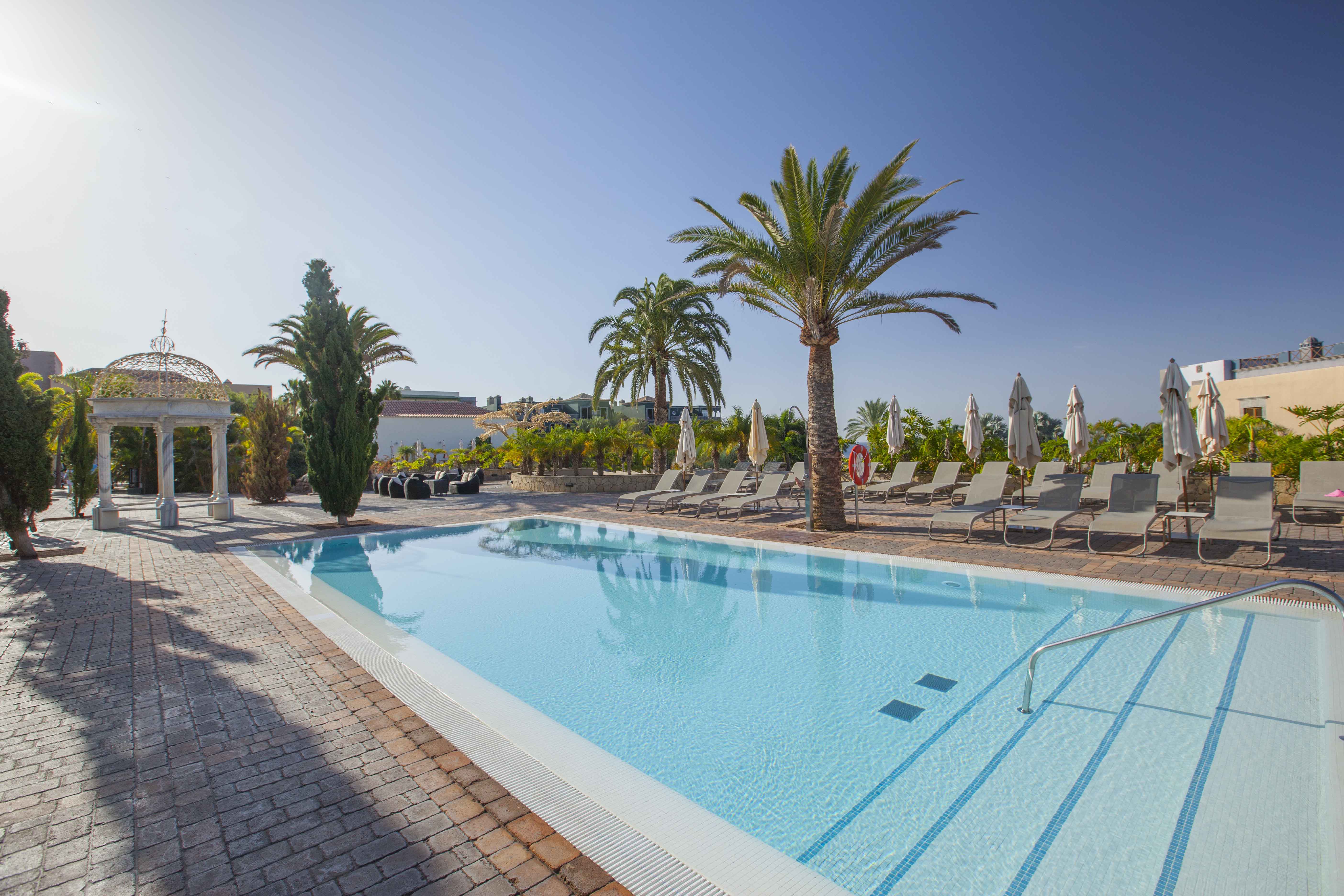 ARCOS POOL (5)