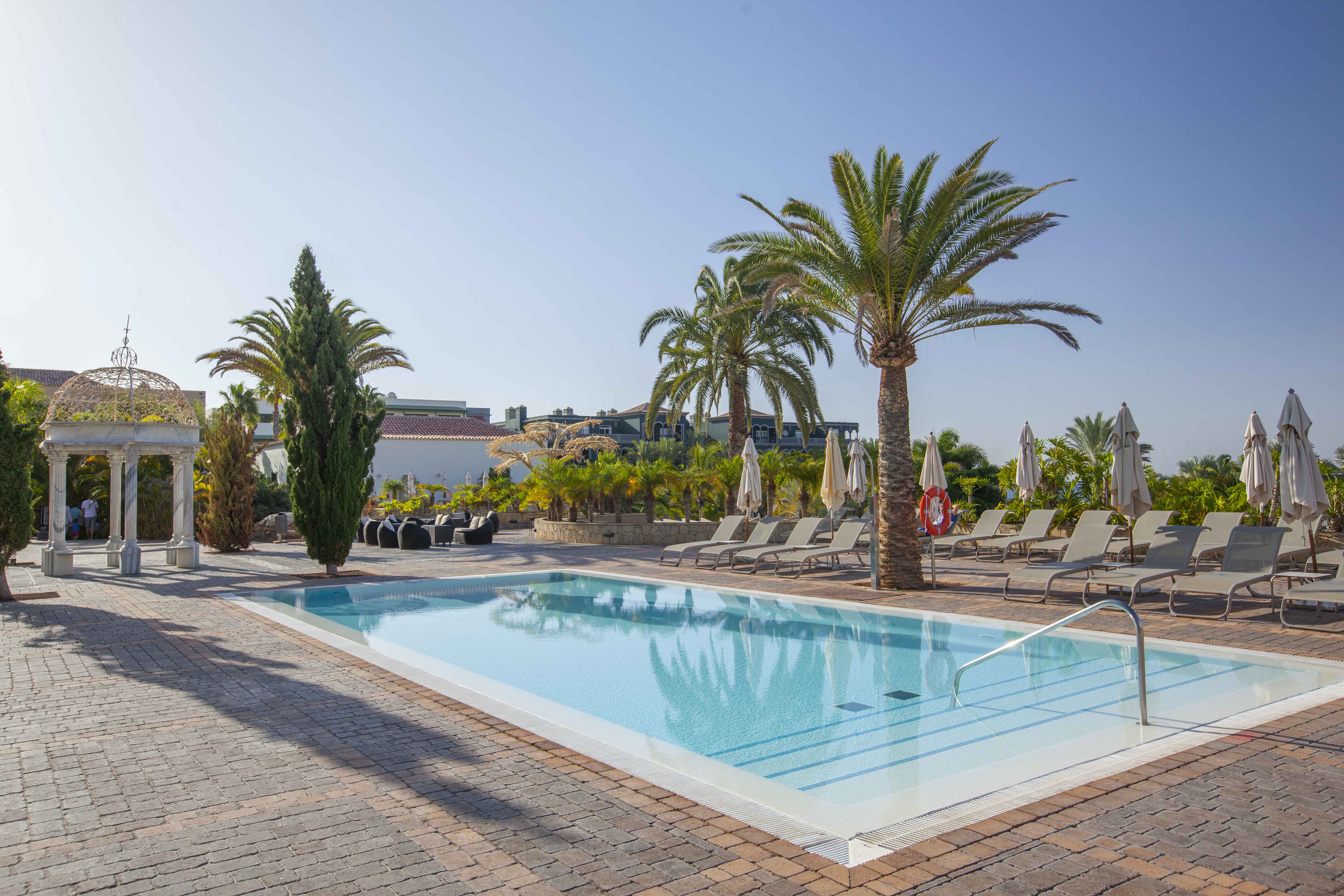 ARCOS POOL (6)