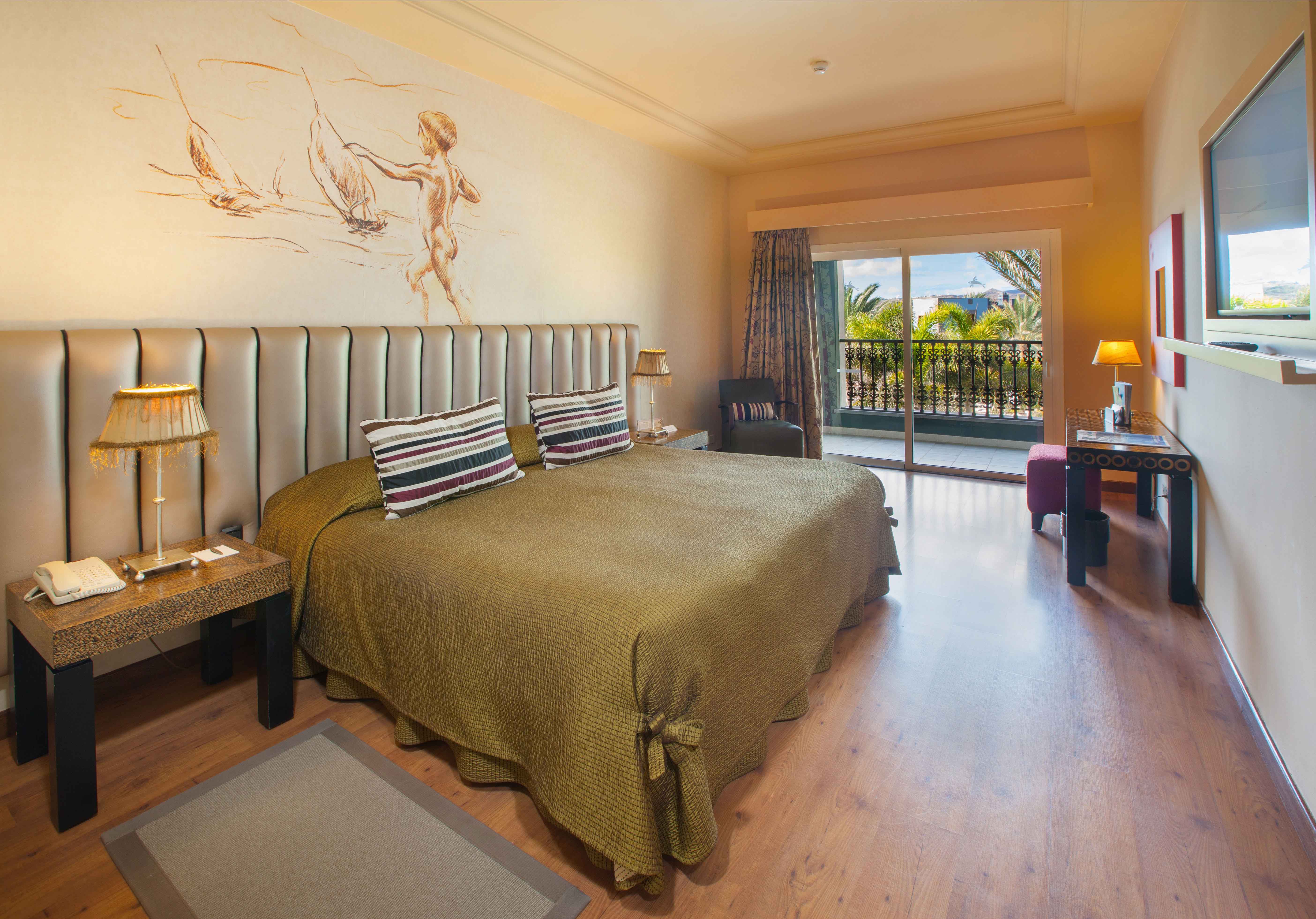 bed lopesan villa del conde resort junior suite