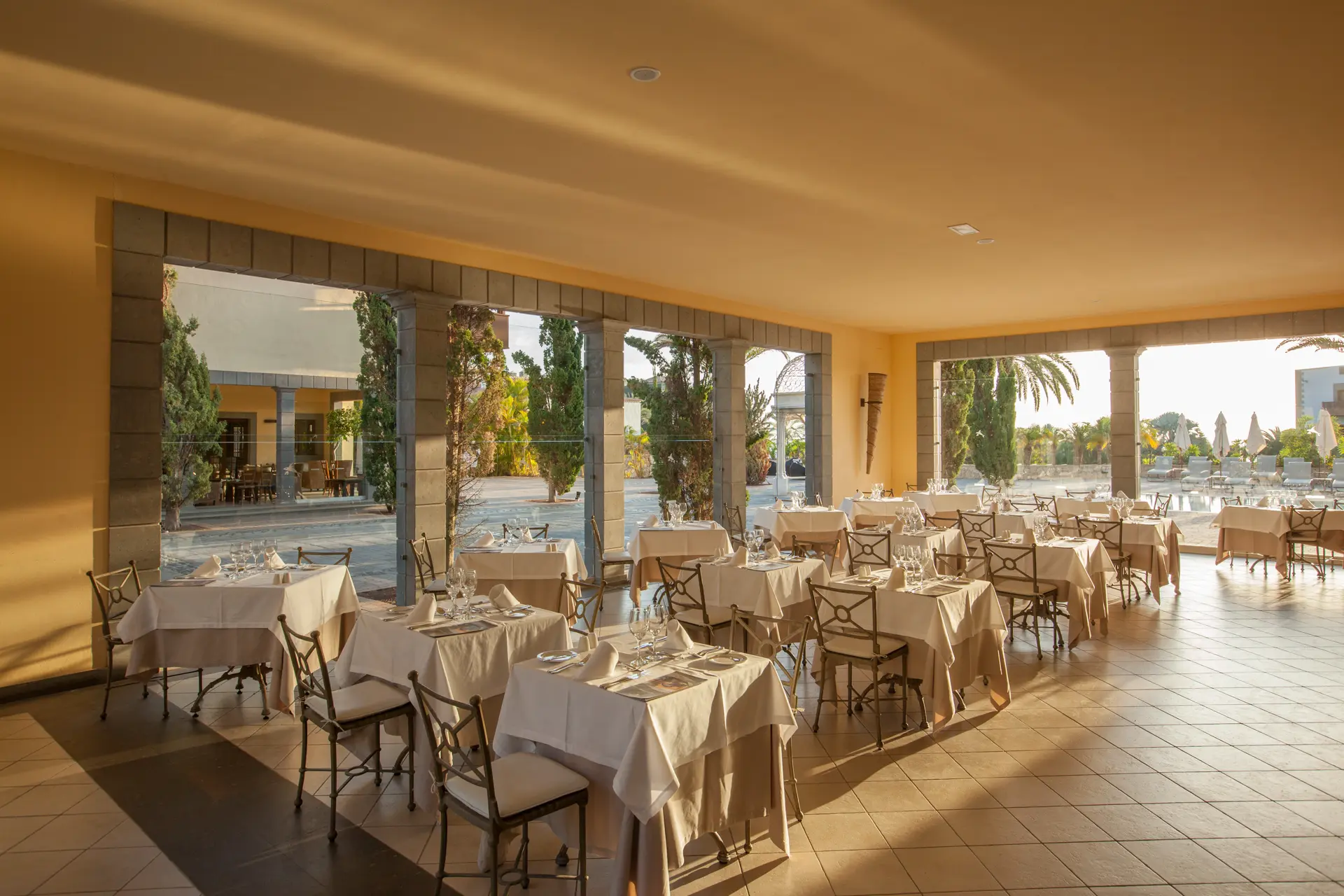 image gallery buffet la plaza hotel lopesan villa del conde