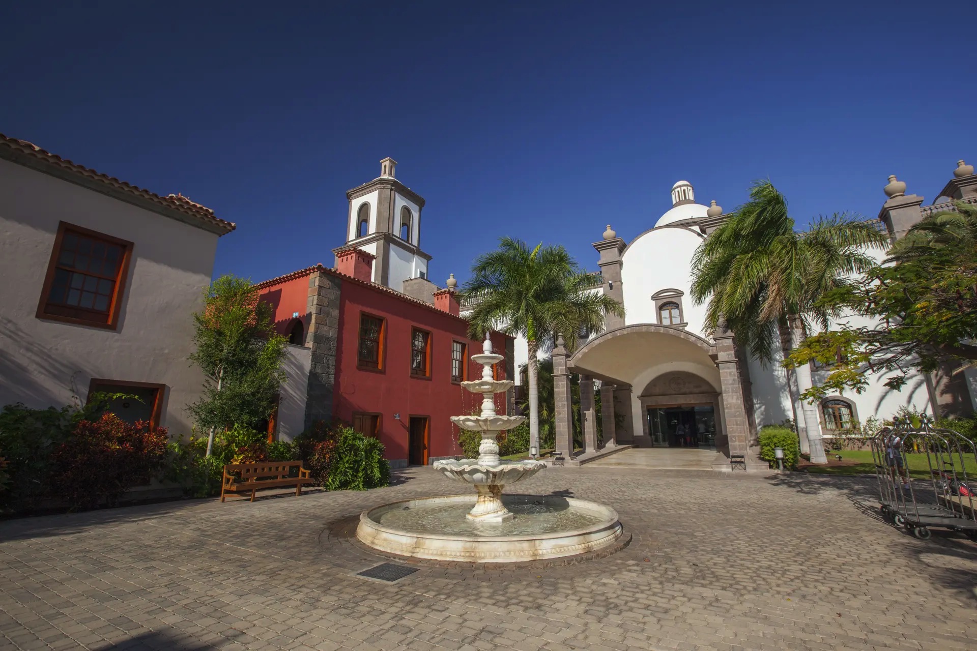 fotos recepción hotel lopesan villa del conde