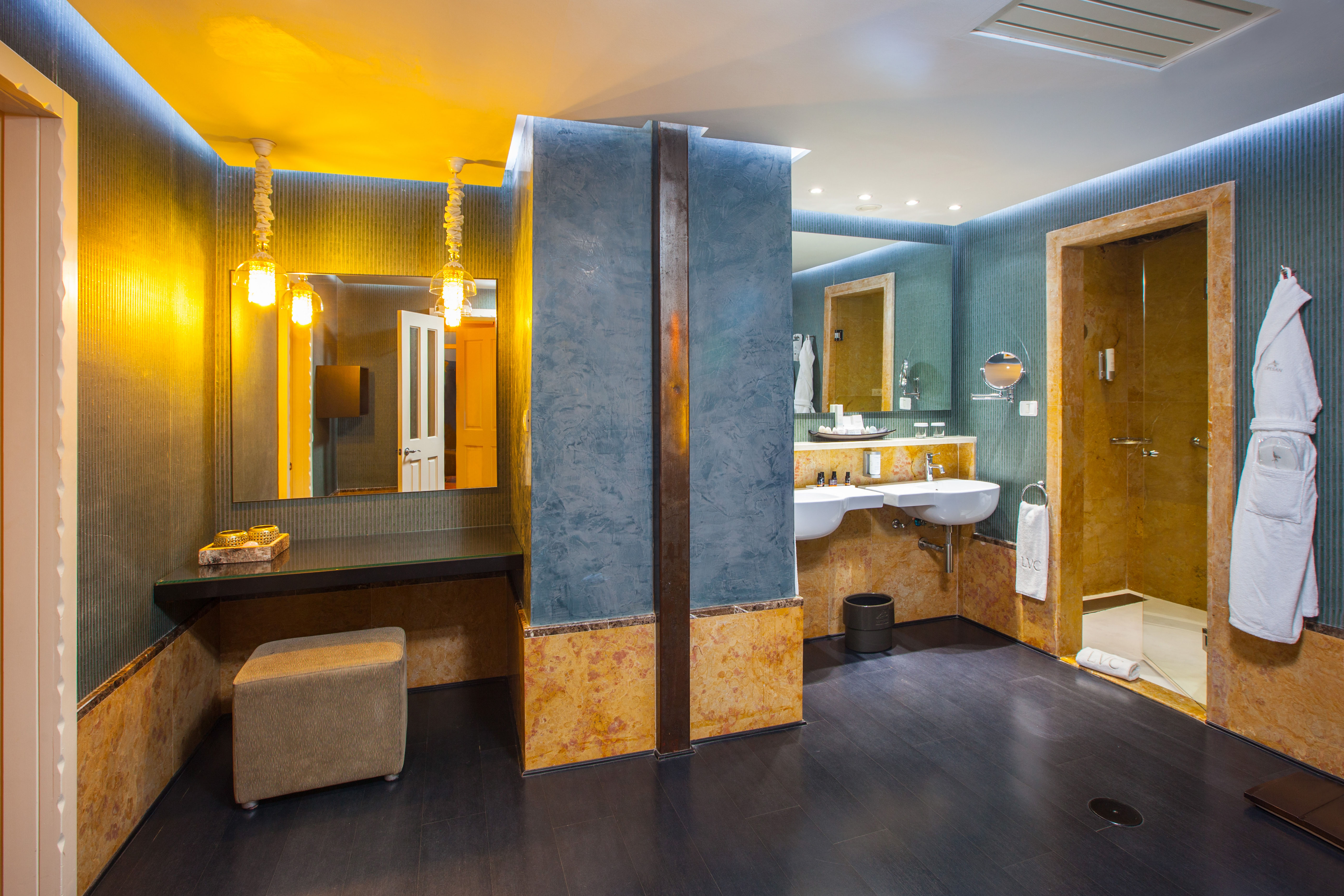 image gallery hotel lopesan villa del conde suite room bathroom