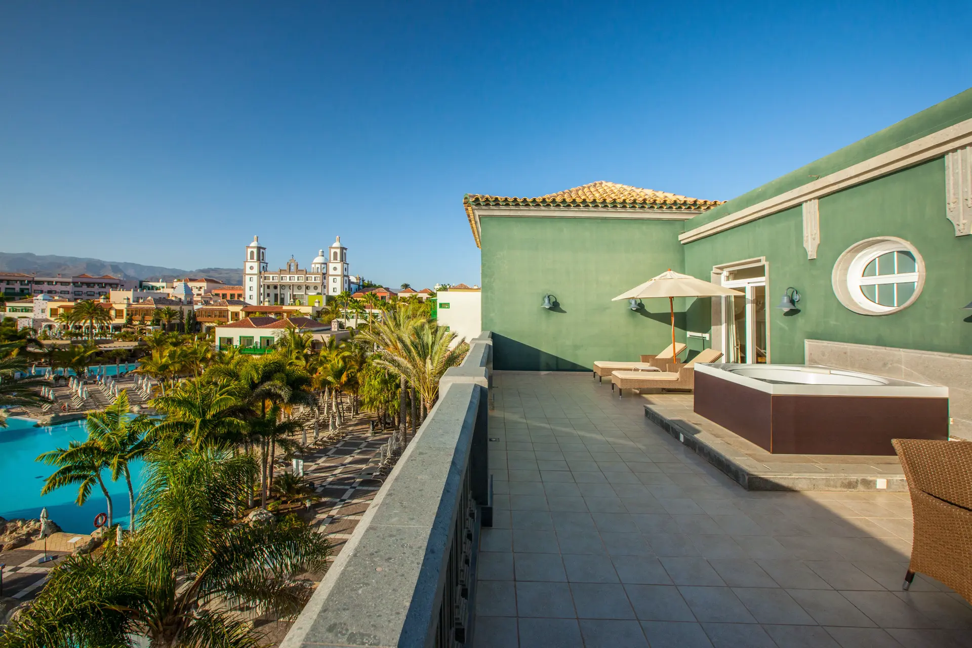 photos hotel lopesan villa del conde senior suite room terrace