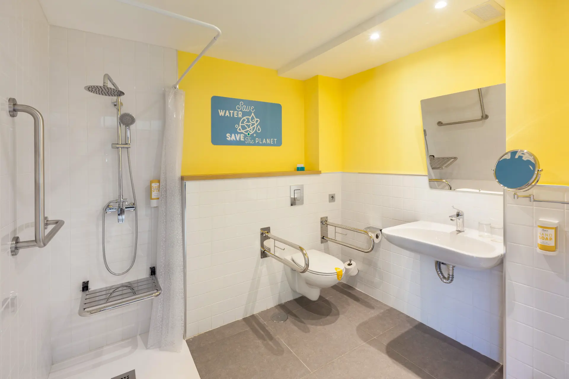 photos bathroom rooms abora interclub atlantic double standard adapted