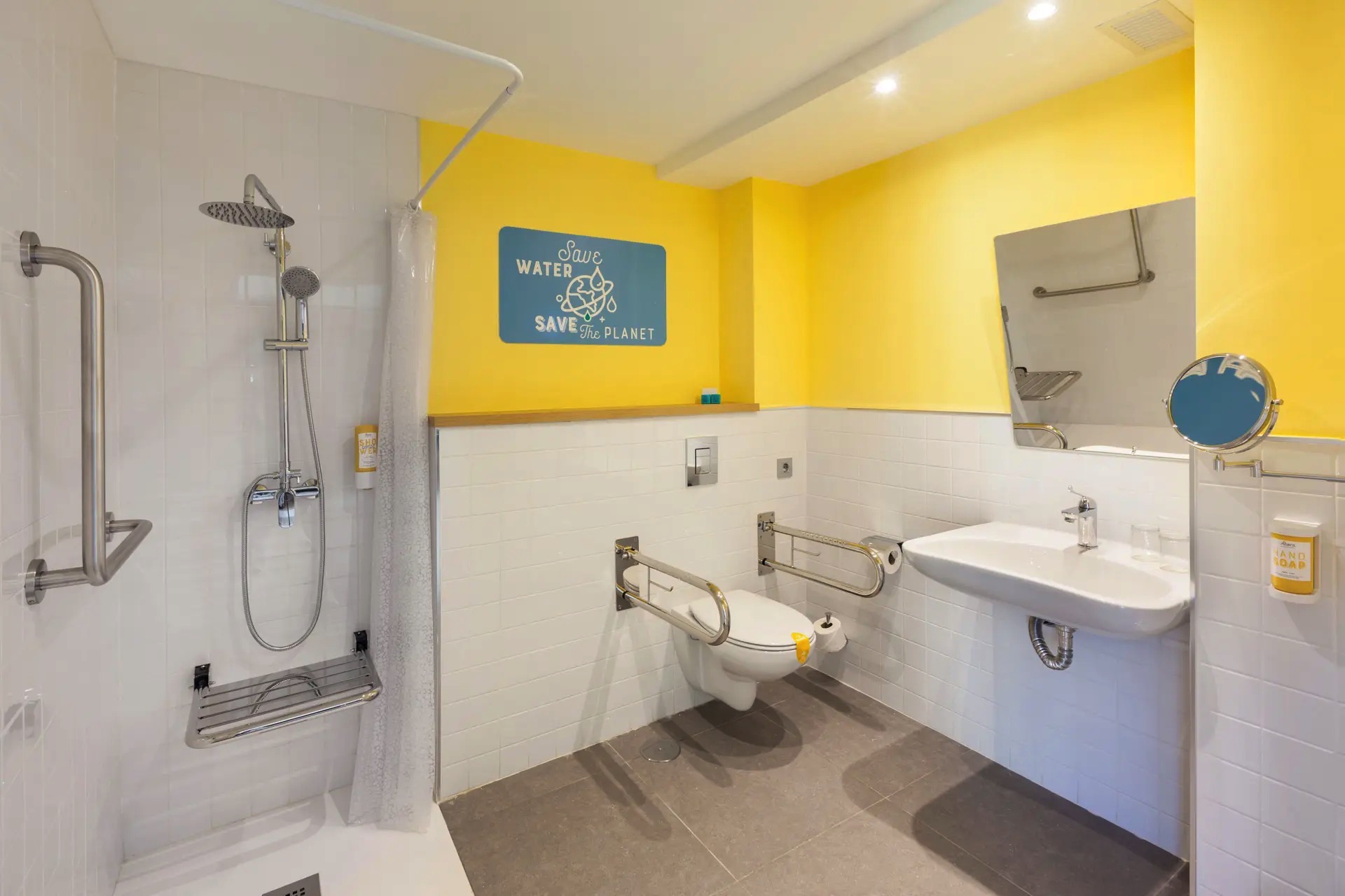 fotos baño habitaciones abora interclub atlantic oble estandar adaptada