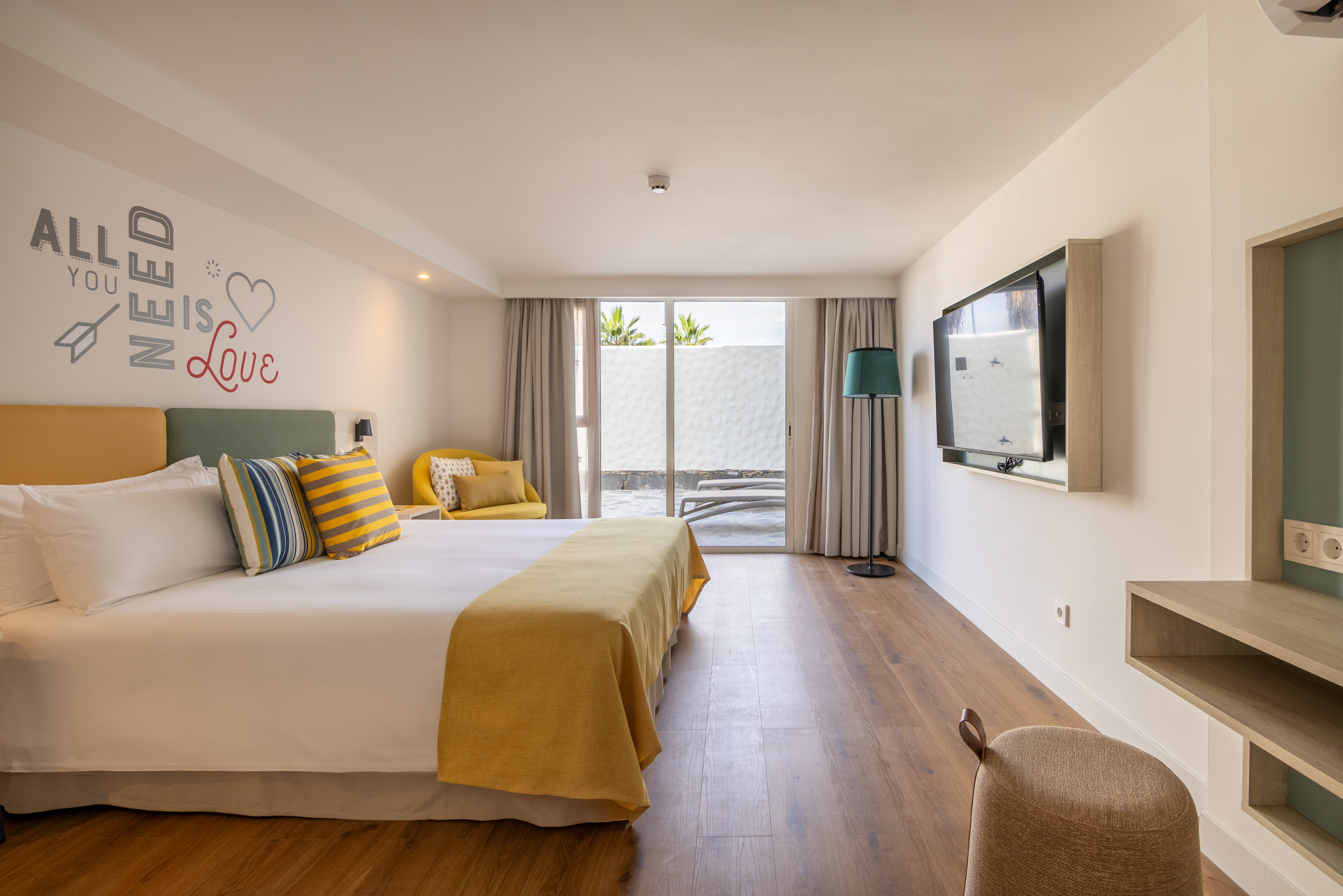 bett doppelterrasse zimmer hotel abora interclub atlantic