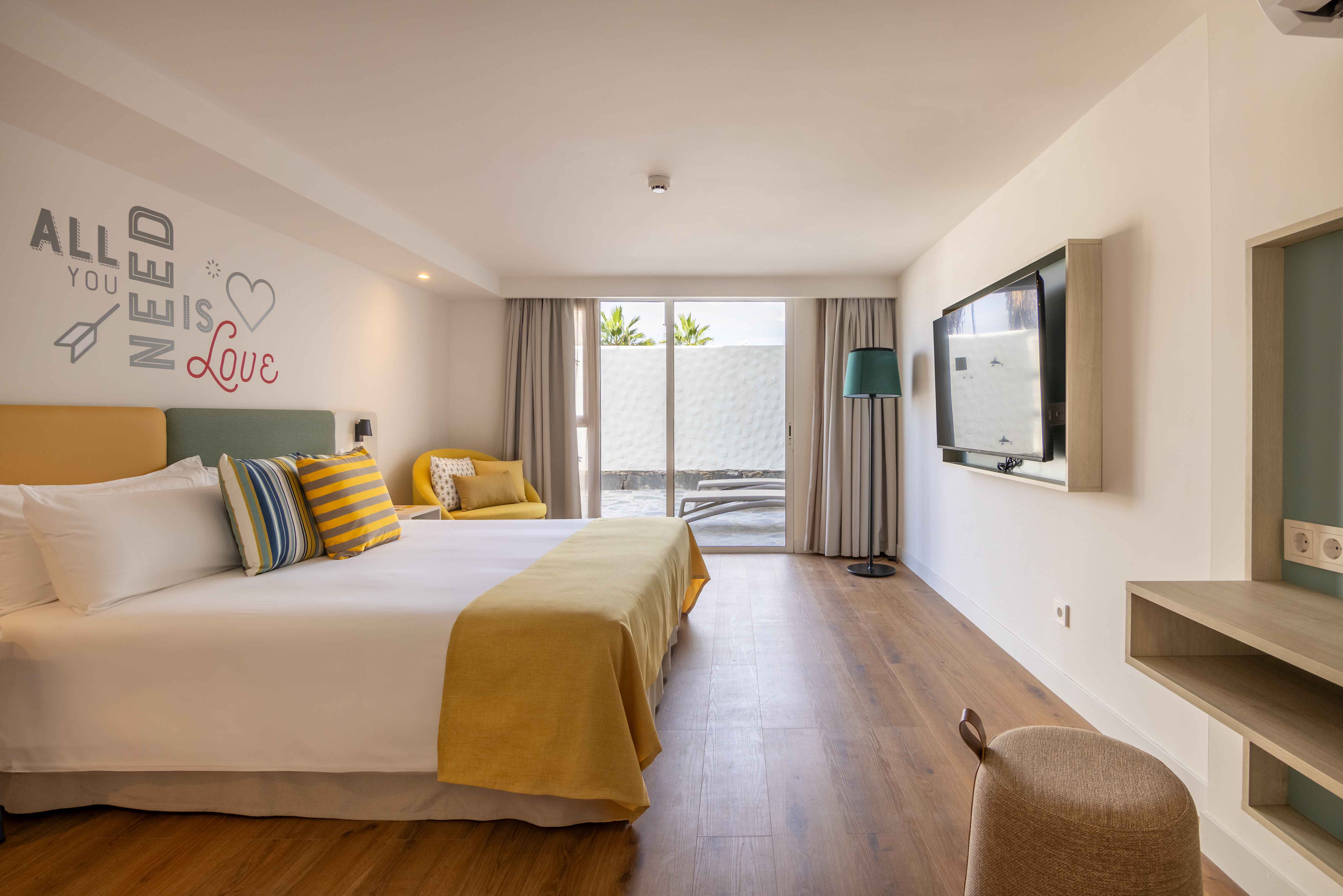 bed double terrace room hotel abora interclub atlantic