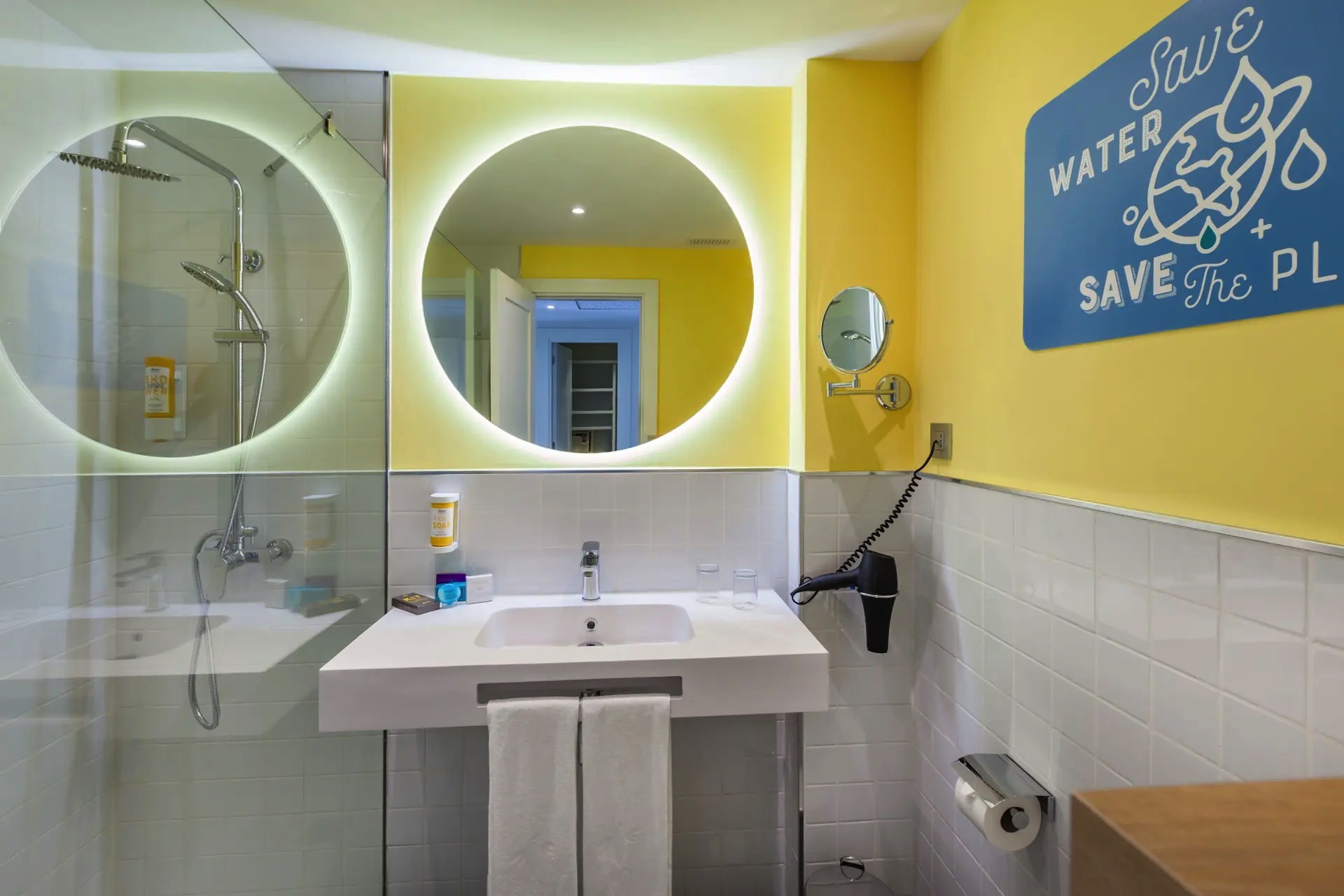 fotos baño habitaciones abora interclub atlantic suite vista