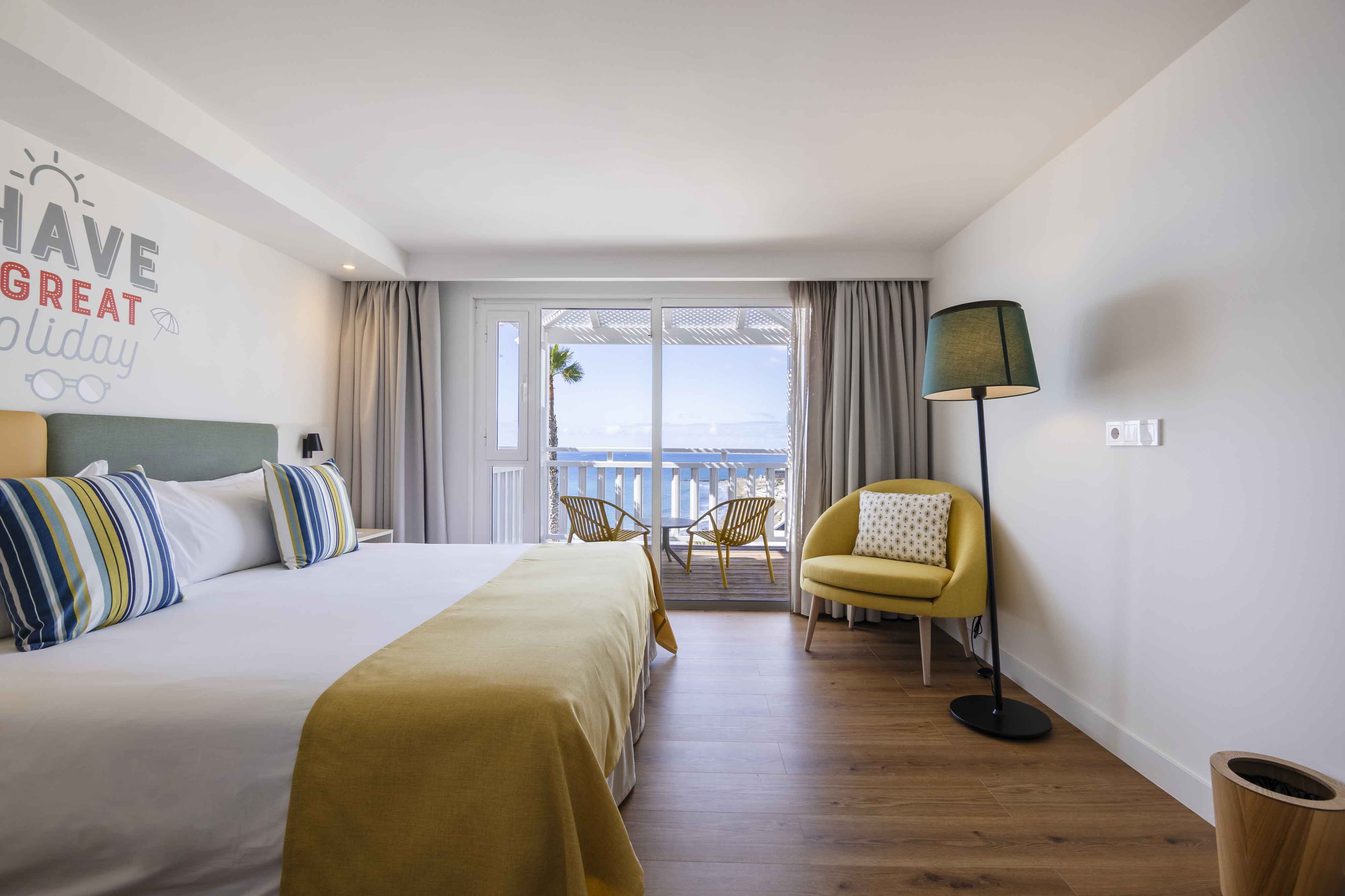 bed superior suite sea view room hotel abora interclub atlantic