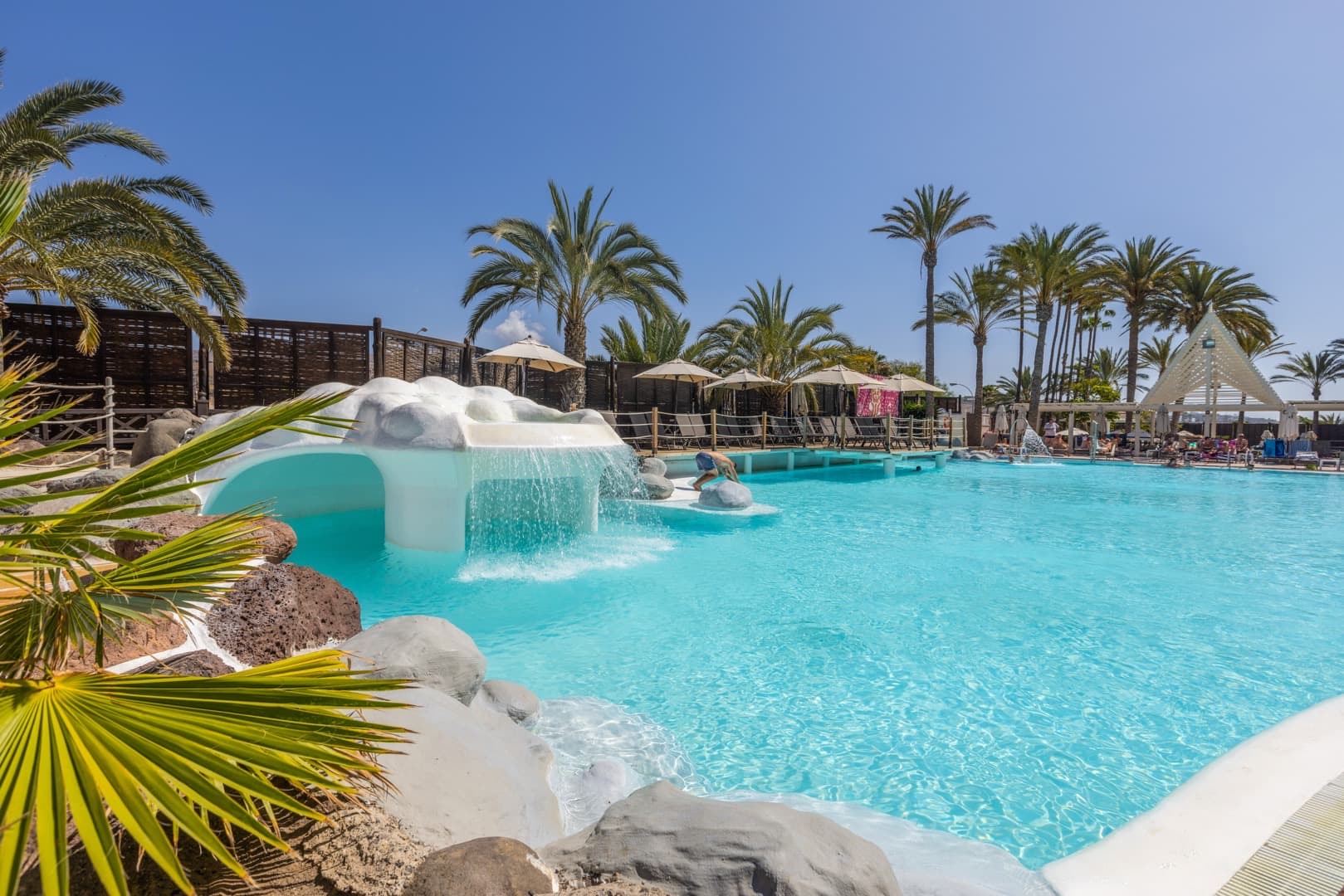 offers abora continental