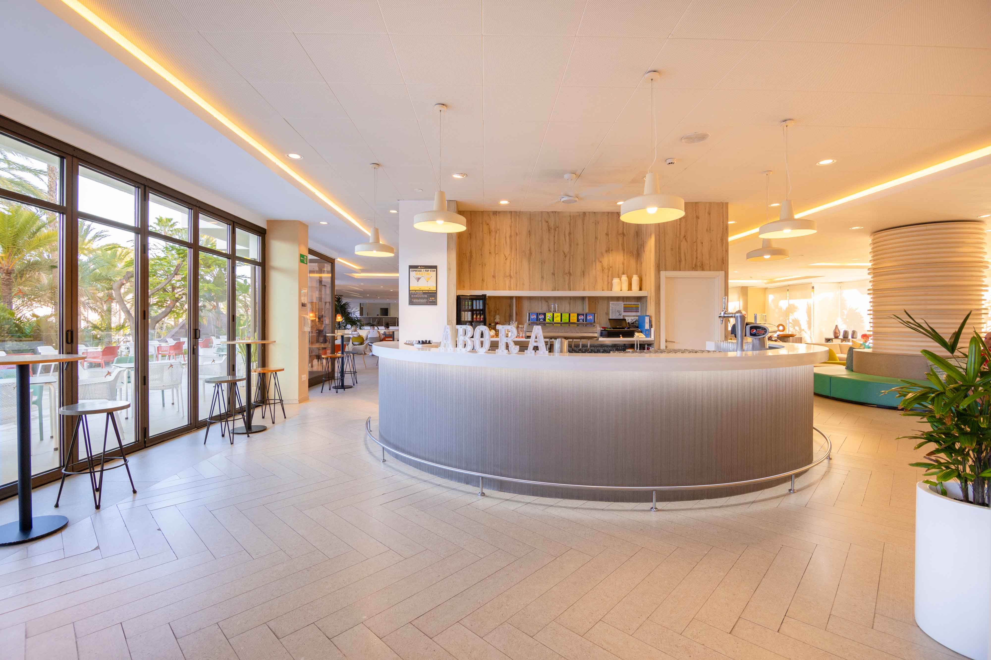 bars abora continental by lopesan hotels