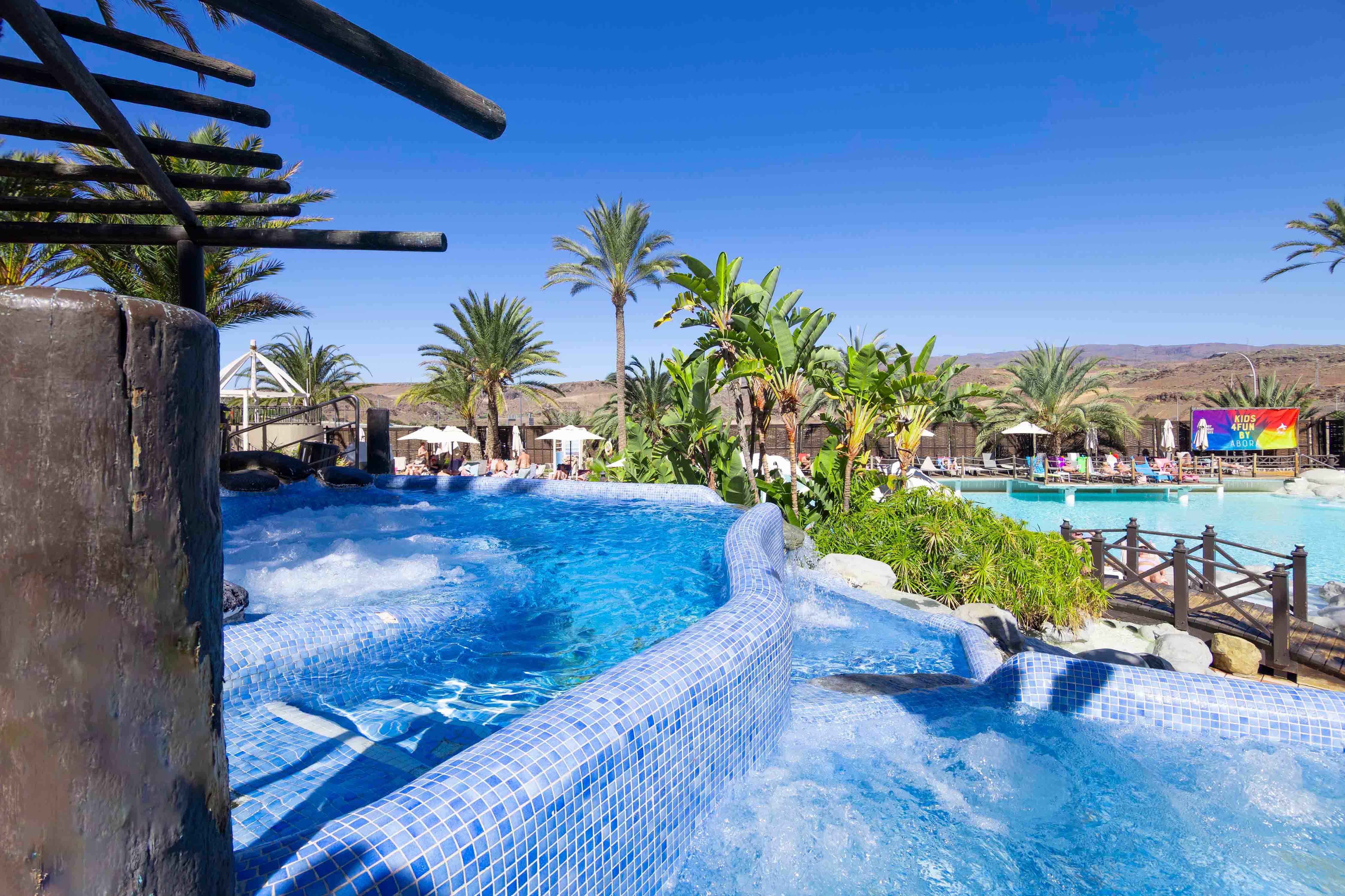 hotel abora continental facilities