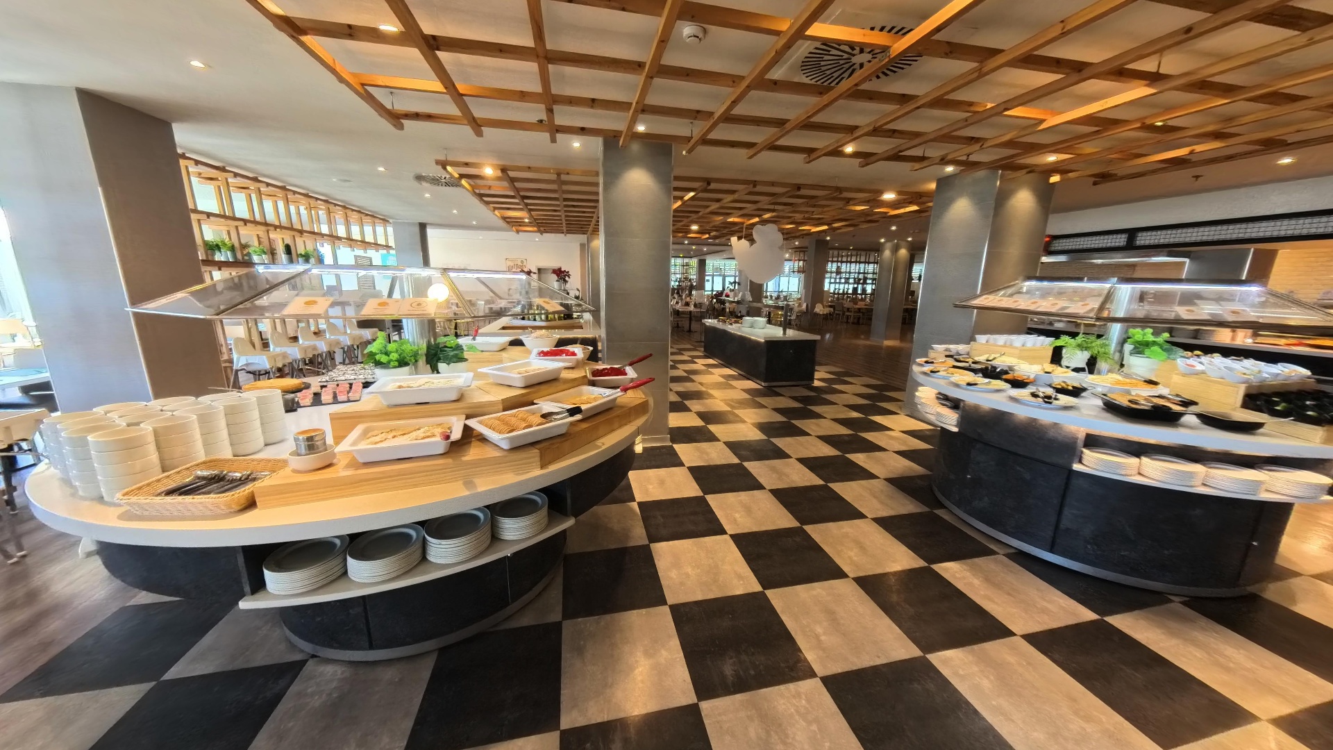 Portada_Abora_interclub_Buffet_Restaurante_3_id2150_16x9 360