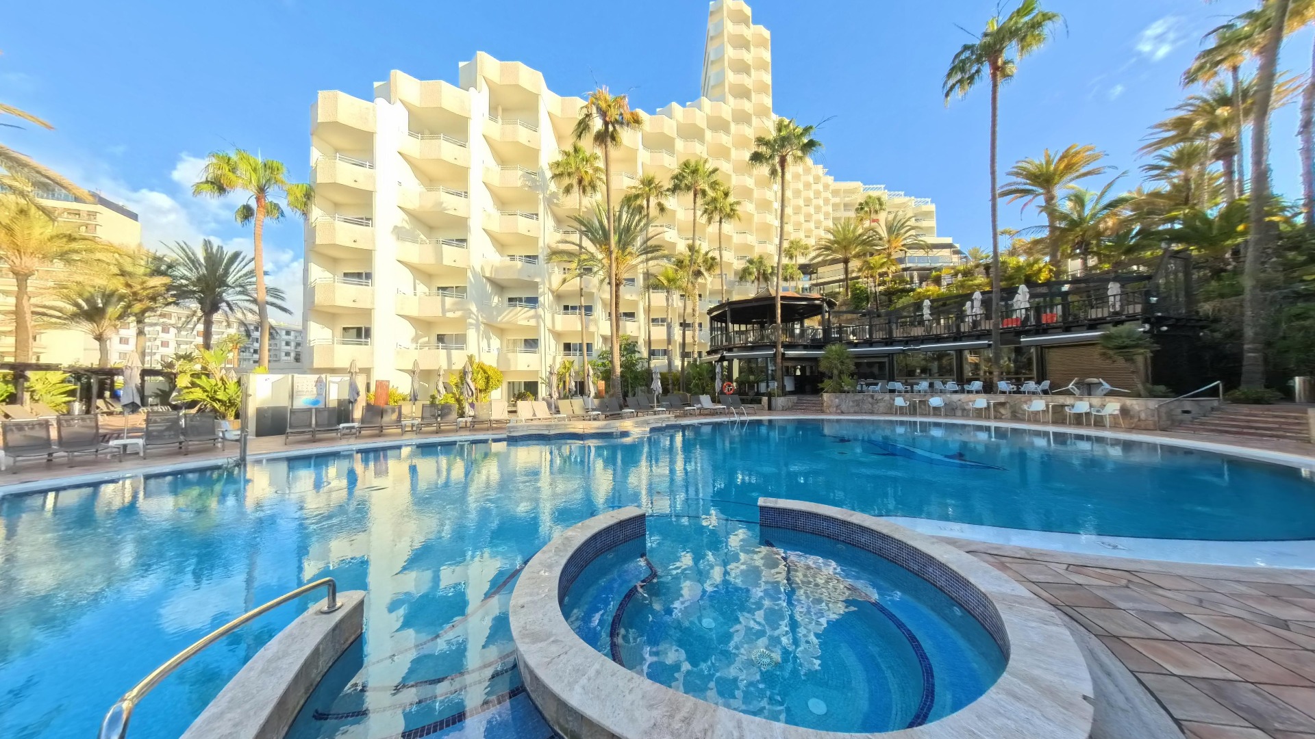Portada_Corallium_dunamar_Piscina_1_2_id2297_16x9 360