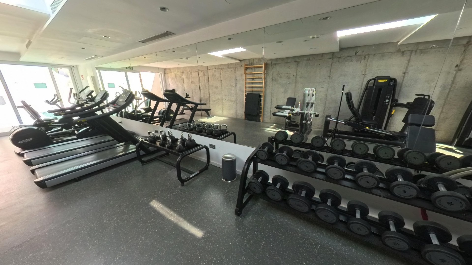 Portada_Kumara_Gimnasio_2_id2477_16x9 360