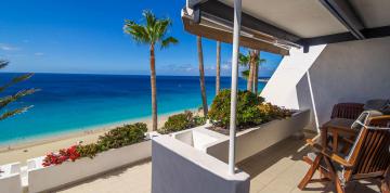 	Vistas al mar desde la terraza del bungalow superior 3 de las IFA Villas Altamarena	