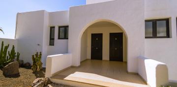 	Entrance to the bungalows at IFA Villas Altamarena	