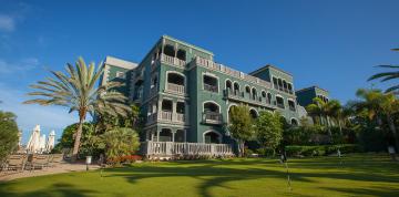 Façade des chambres de l'hôtel Lopesan Villa del Conde Resort & Thalasso