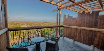 Terrasse avec vue sur les dunes de Maspalomas depuis la chambre double standard vue sur l'hôtel Lopesan Baobab