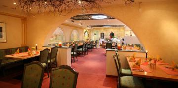 	Interior of the buffet lounge at the IFA Breitach Hotel	