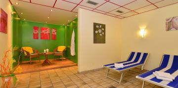 	Hamacas del centro wellness del hotel IFA Breitach	