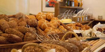 Pâtisseries au buffet de l'hôtel IFA Alpenhof Wildental