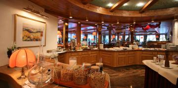 	Innenansicht Buffet-Restaurant IFA Alpenhof Wildental Hotel	