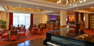	Klavier in der Kaminbar del IFA Graal-Müritz Hotel, Spa & Tagungen	