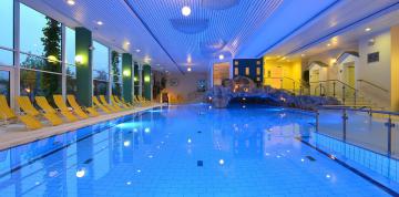 	Indoor pool of the wellness centre of IFA Graal-Müritz Hotel, Spa & Tagungen 	